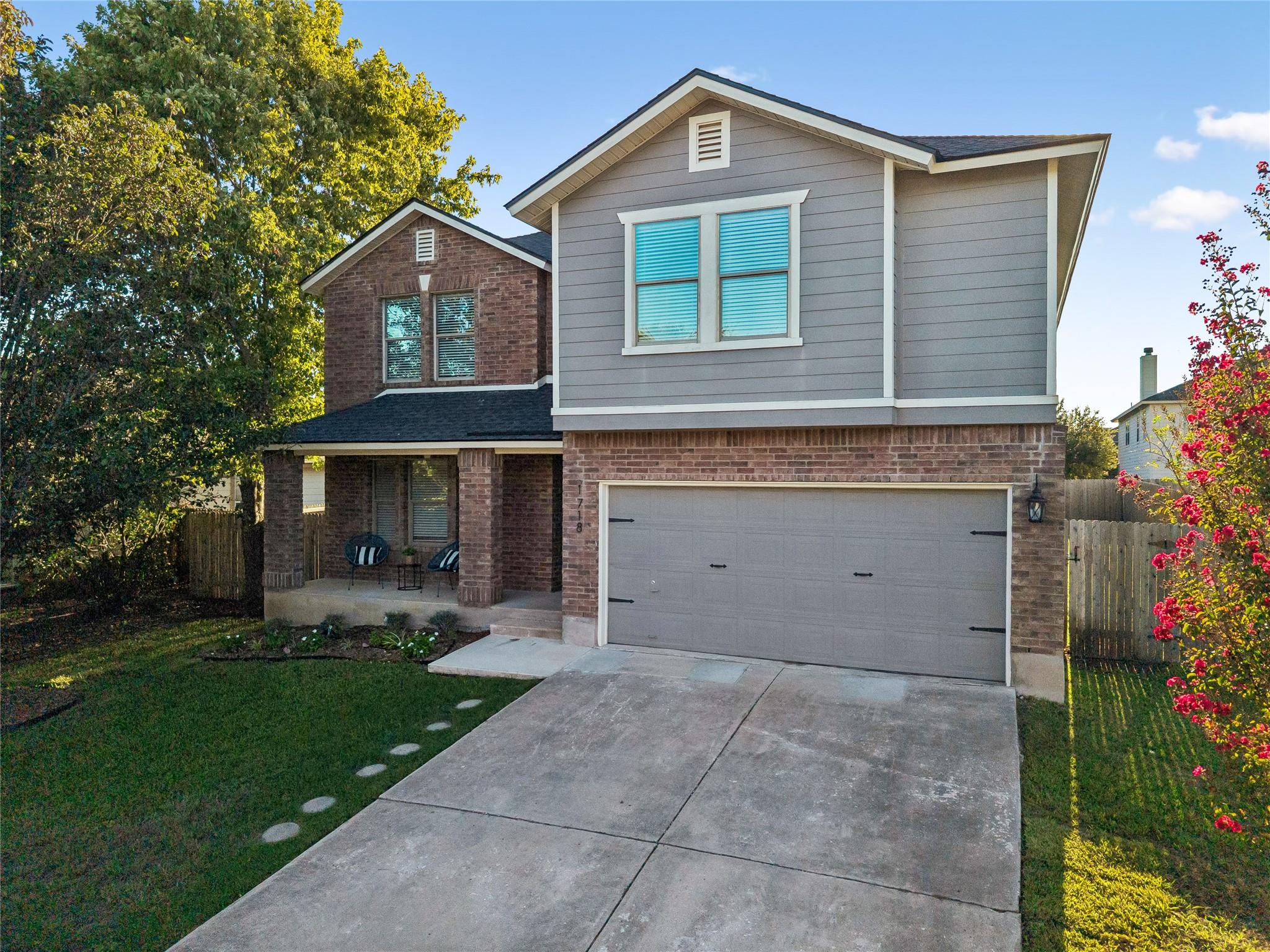 1718 Amistad Way Property Photo 1