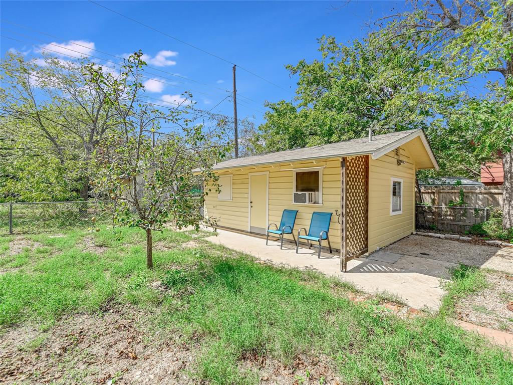 6107 Felix Ave Property Photo 2