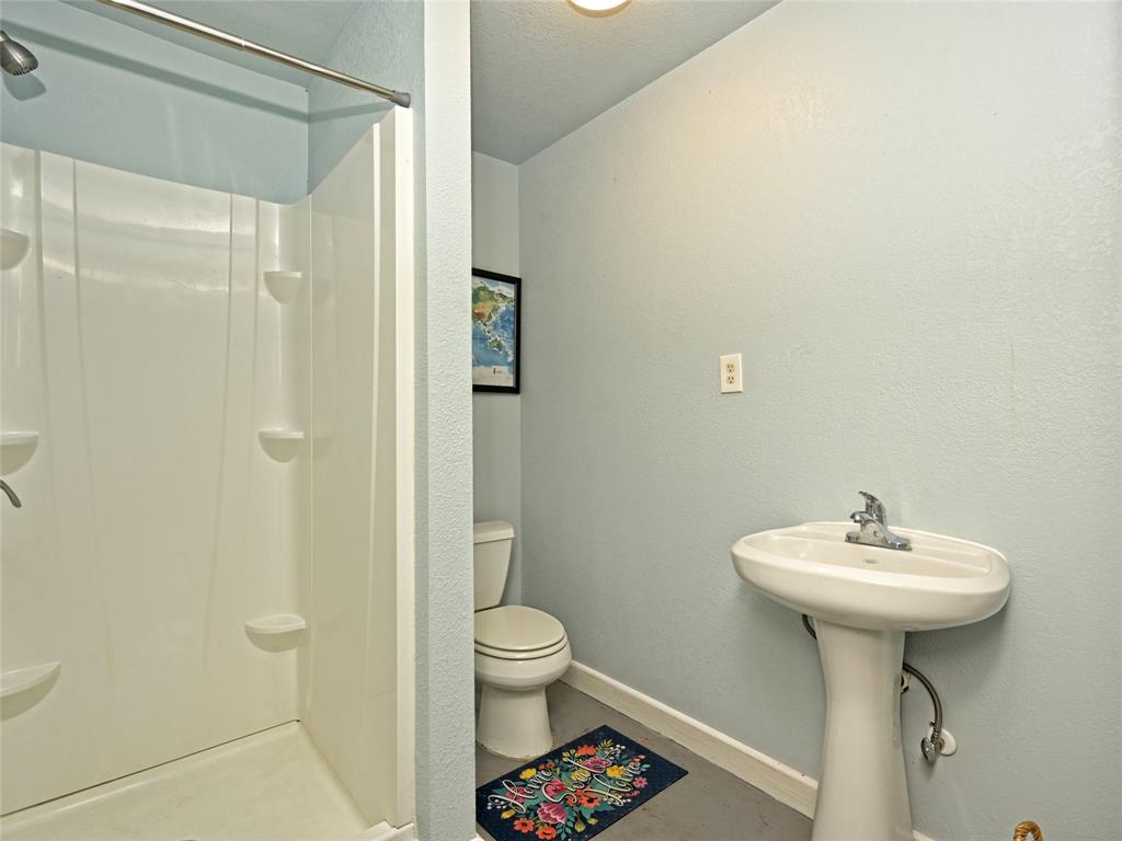 6107 Felix Ave Property Photo 29