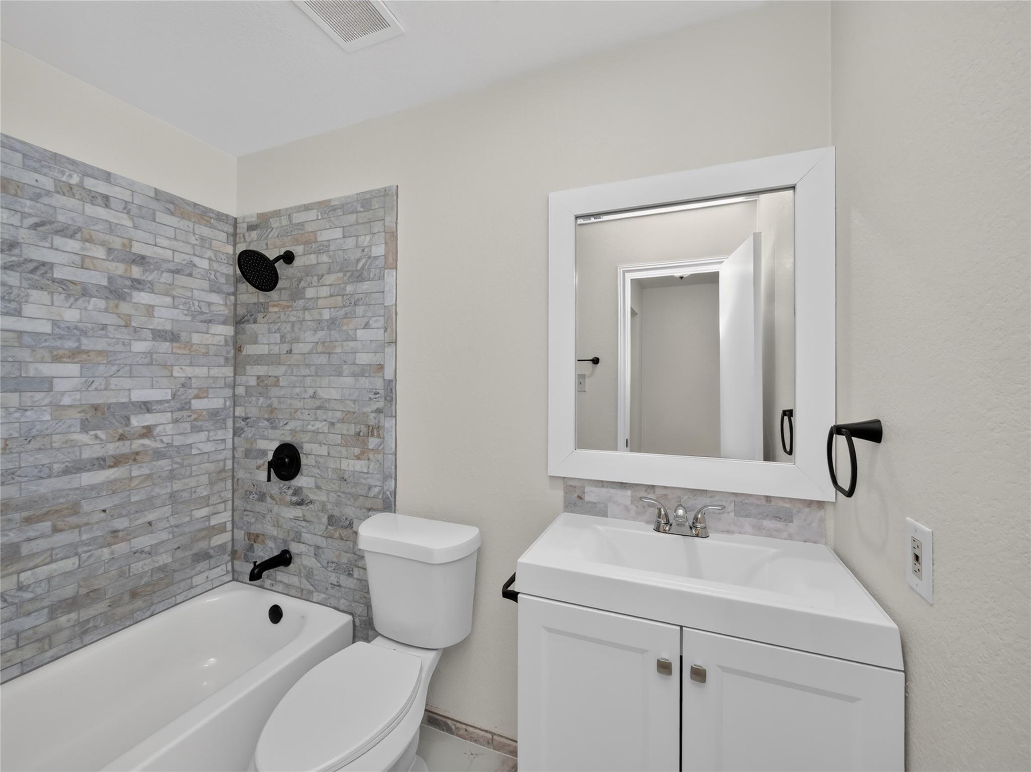 917 Clearwater Trl Property Photo 17