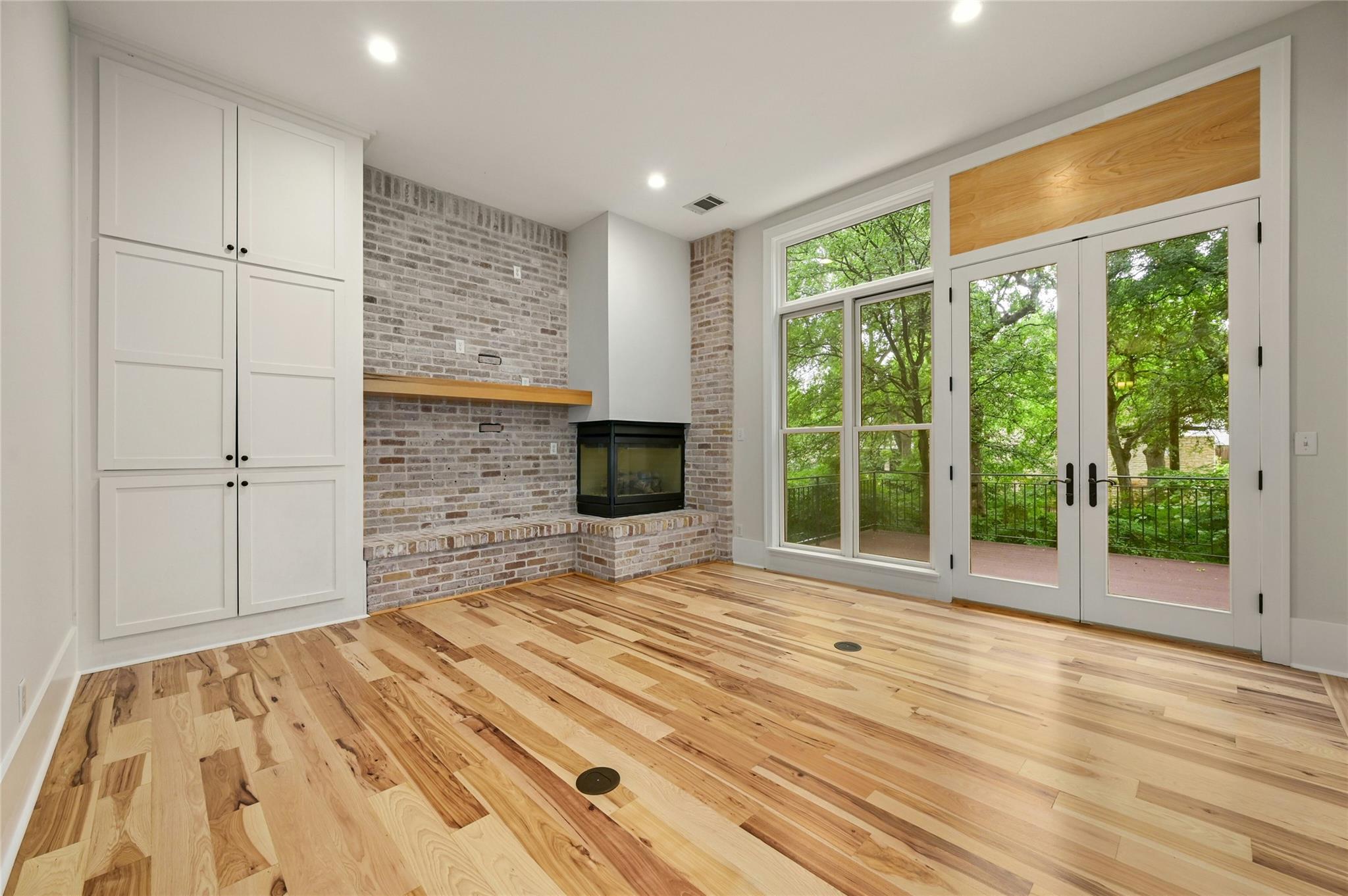 1205 Norwalk Ln #d Property Photo 8