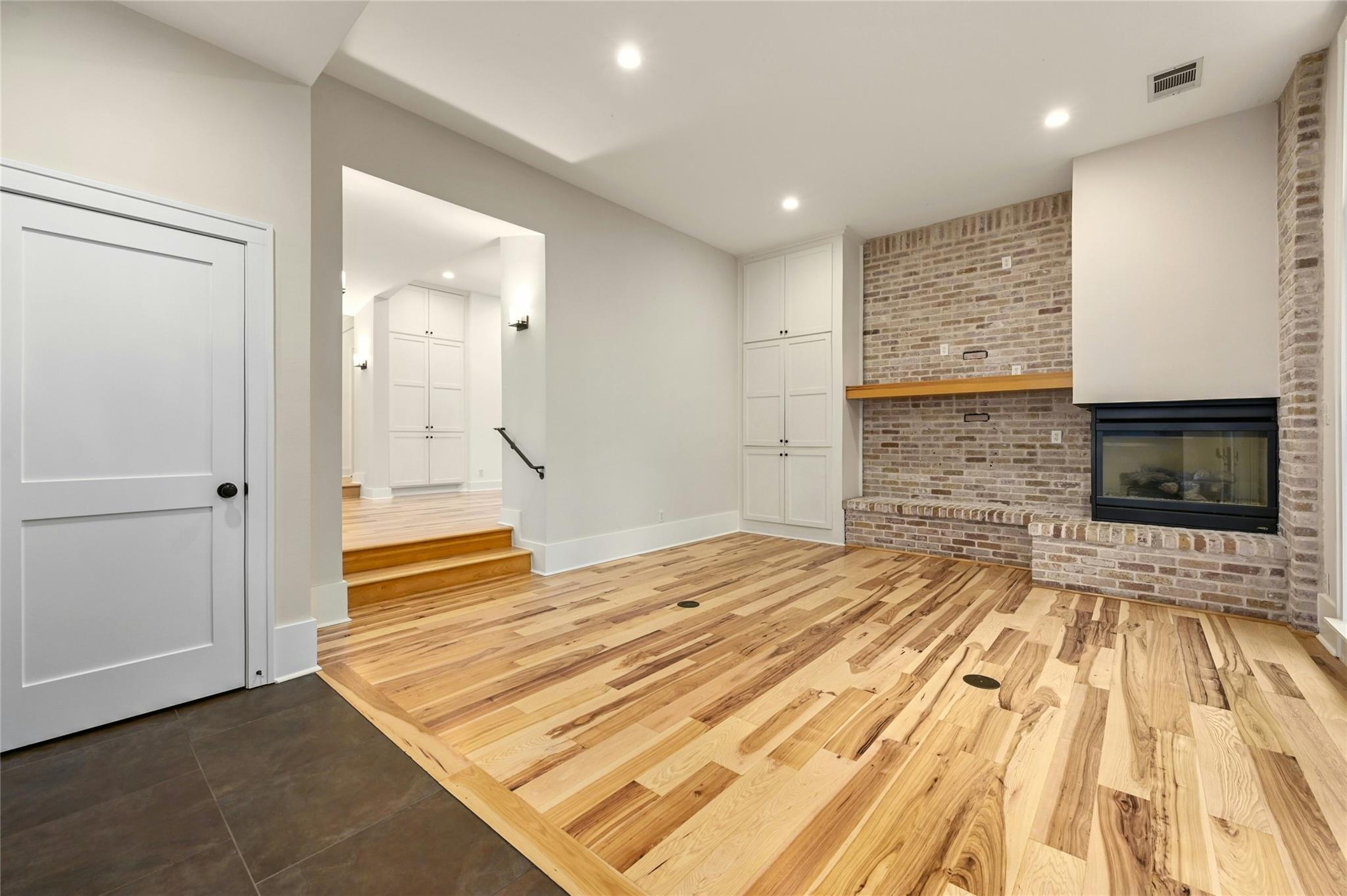 1205 Norwalk Ln #d Property Photo 9