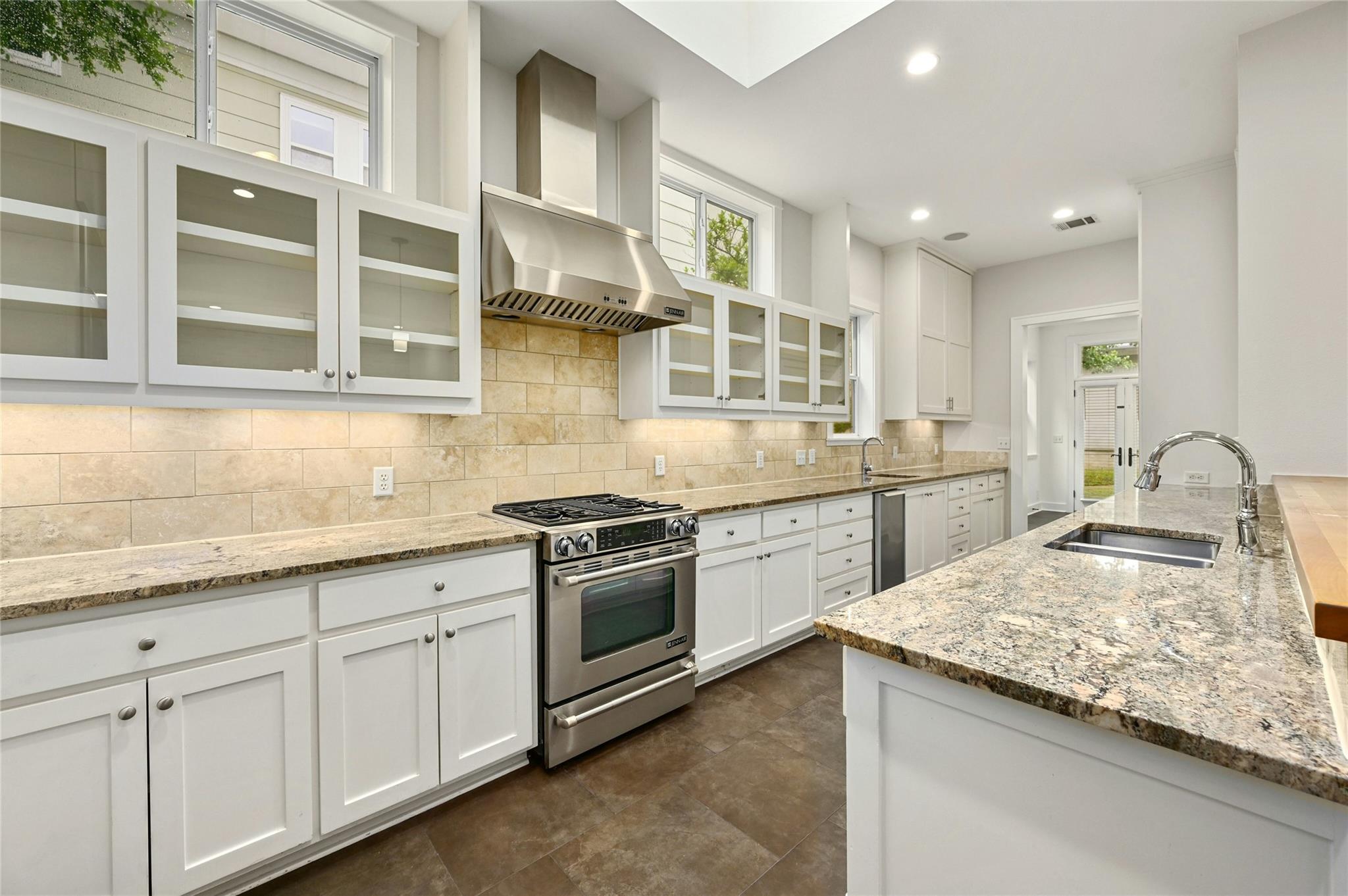 1205 Norwalk Ln #d Property Photo 15