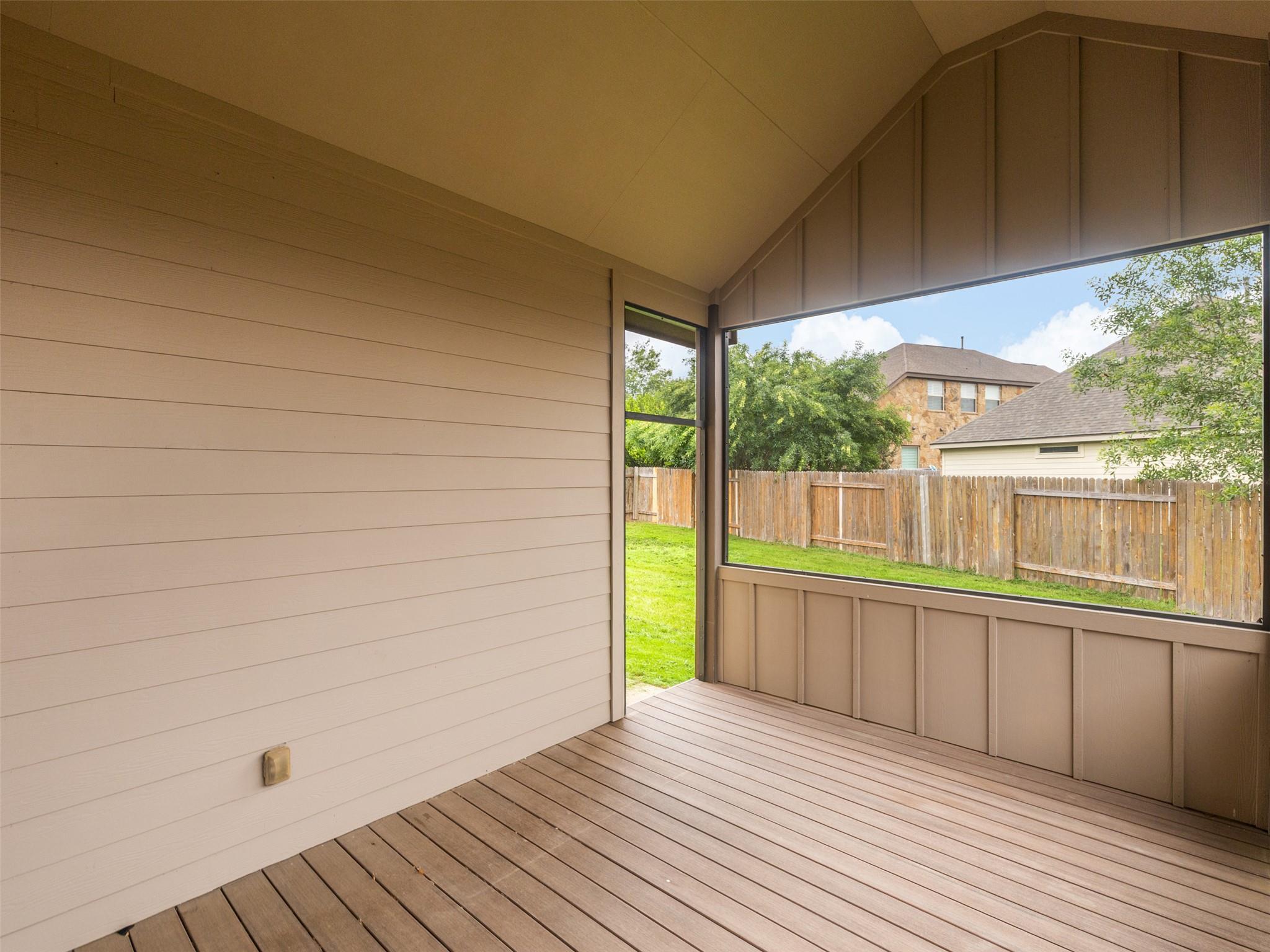 1205 Clearwing Cir Property Photo 21