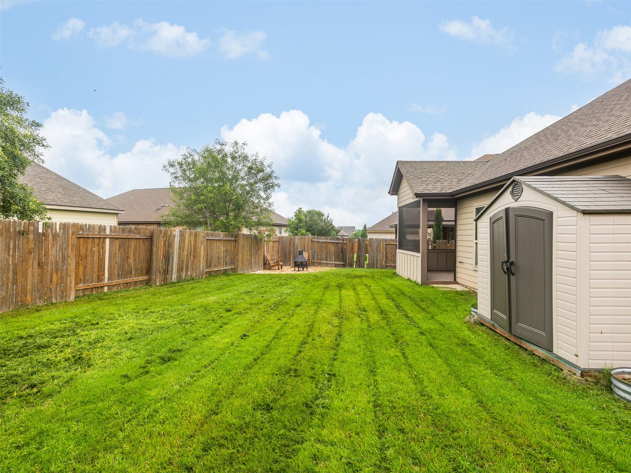 1205 Clearwing Cir Property Photo 22