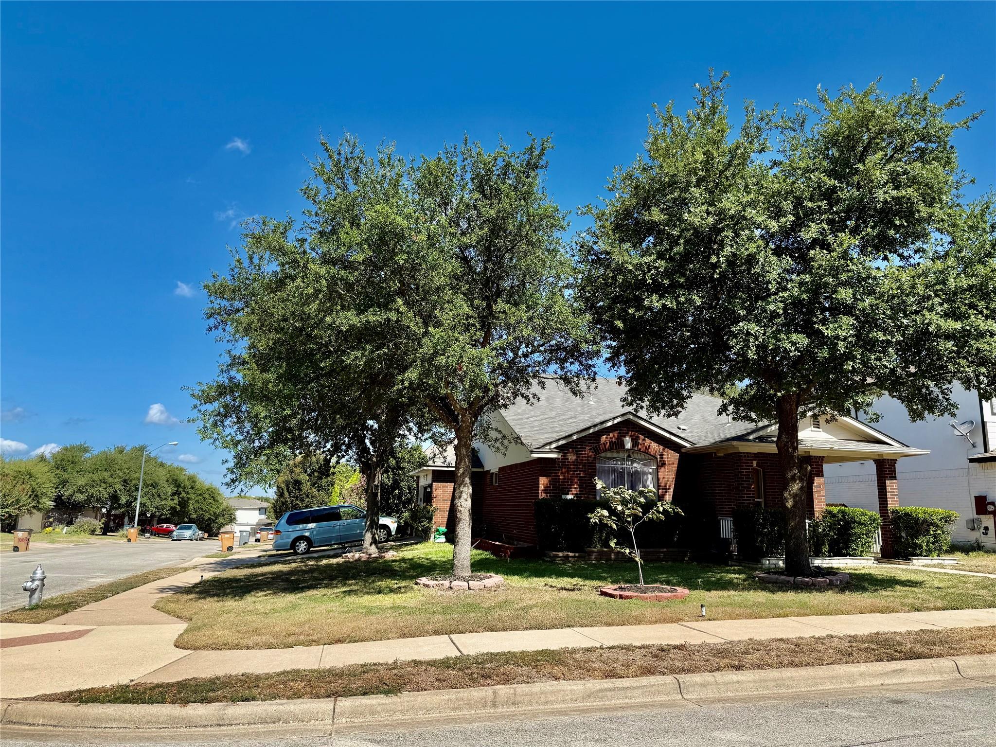 15100 Donna Jane Loop Property Photo 3