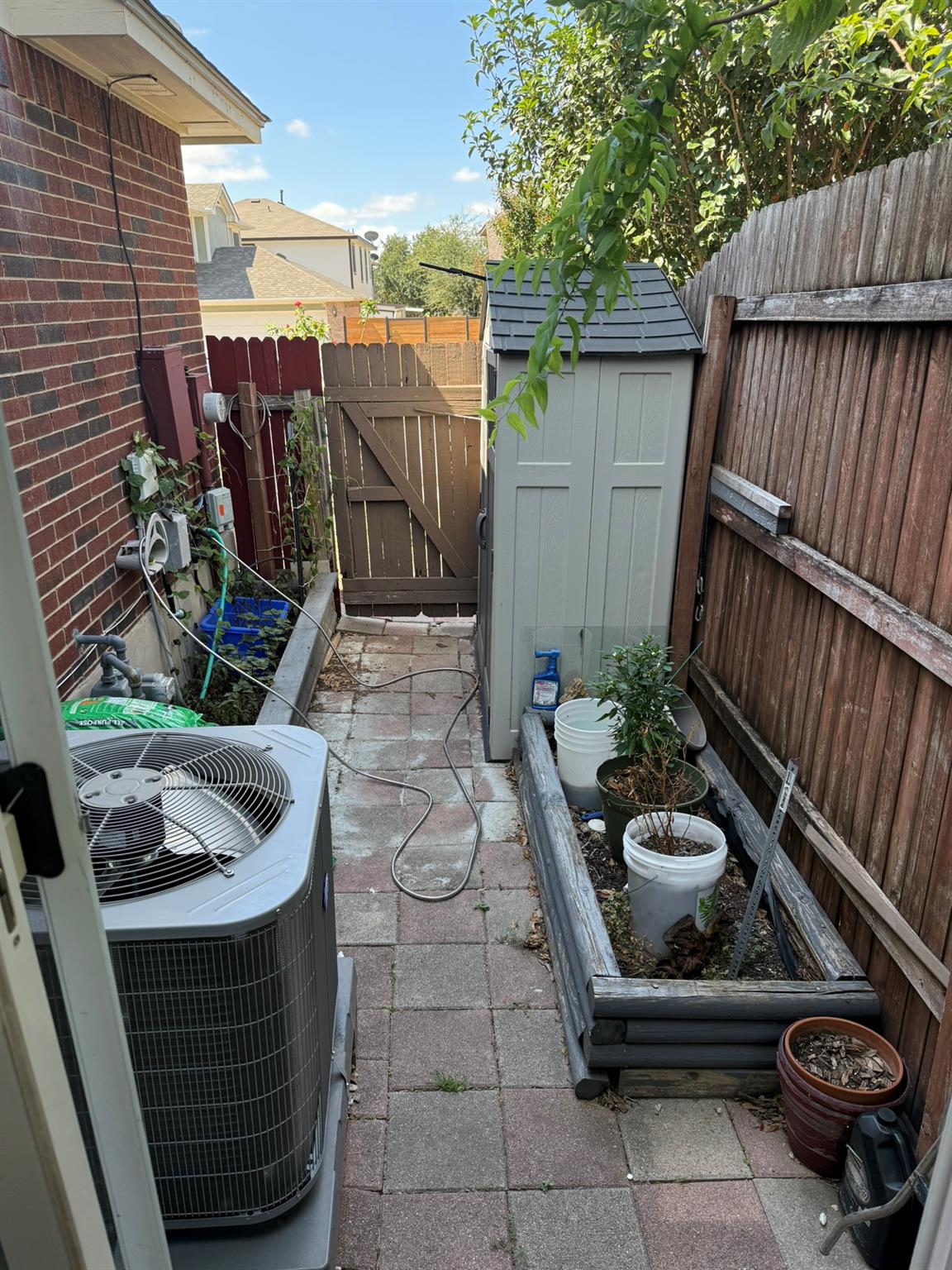 15100 Donna Jane Loop Property Photo 32