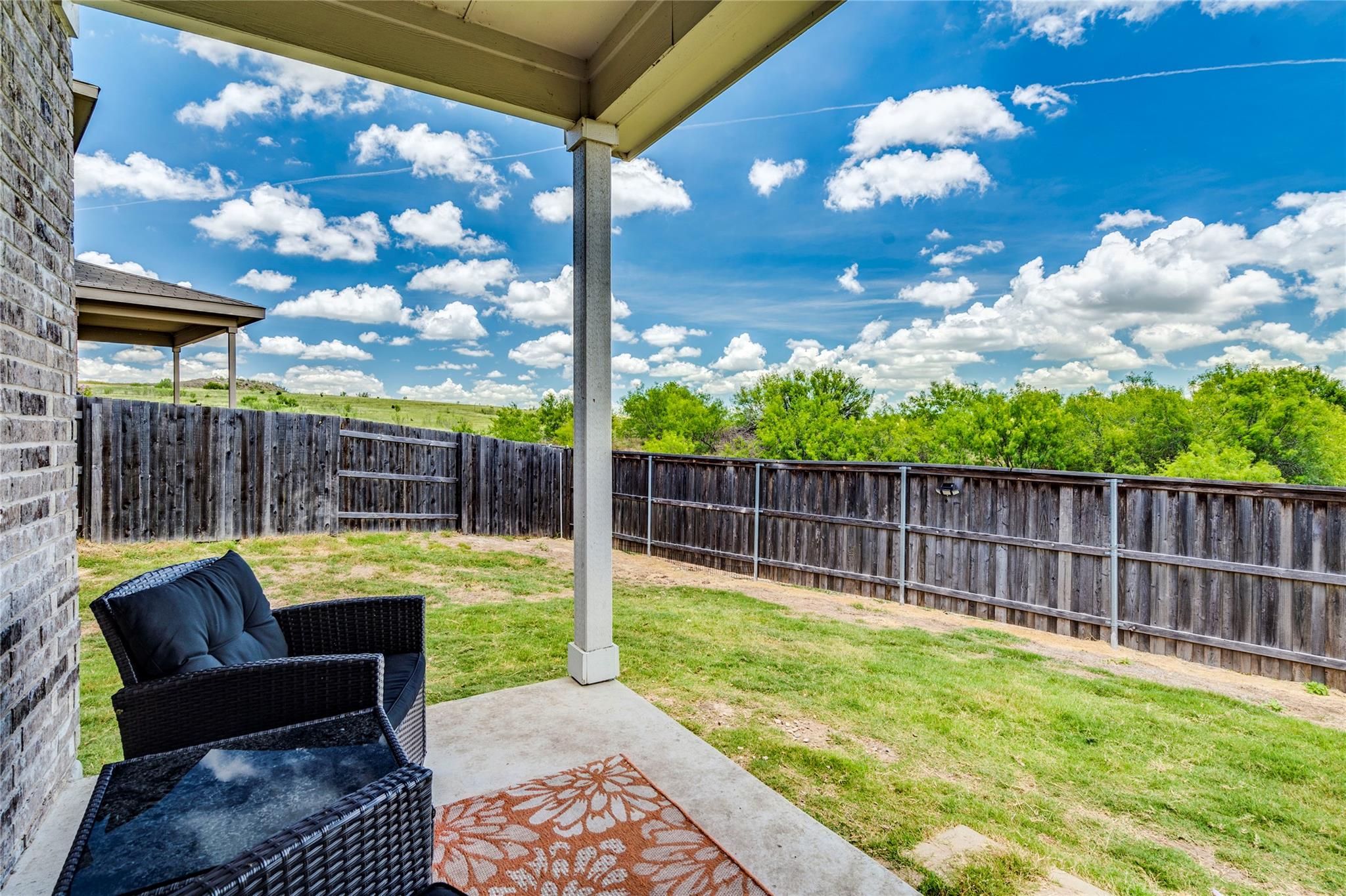 572 Pepperbark Loop Property Photo 20