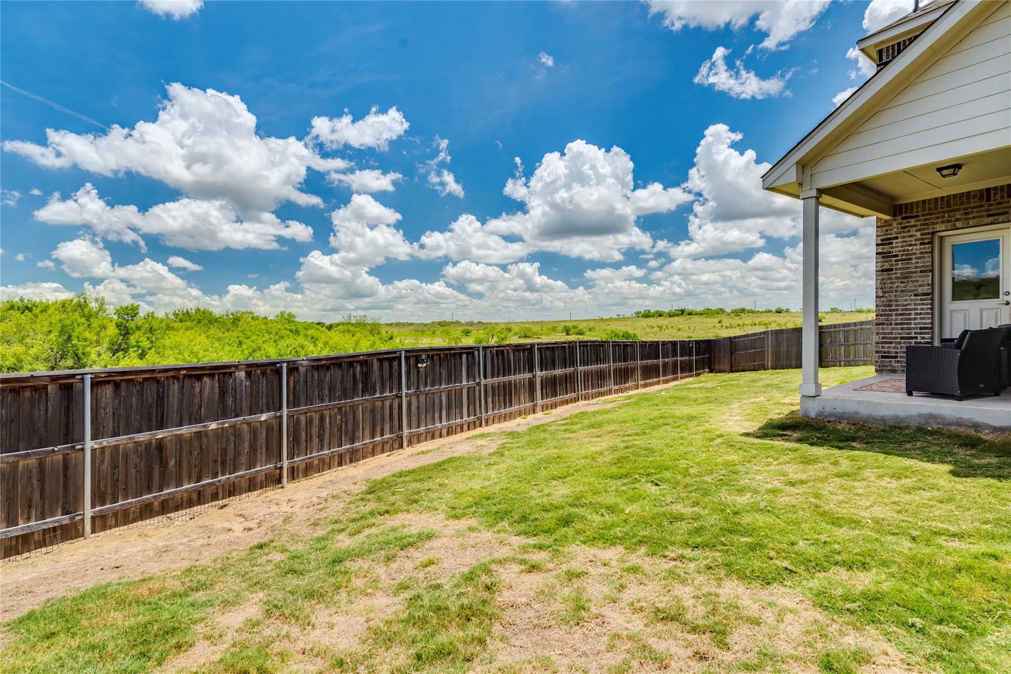 572 Pepperbark Loop Property Photo 21