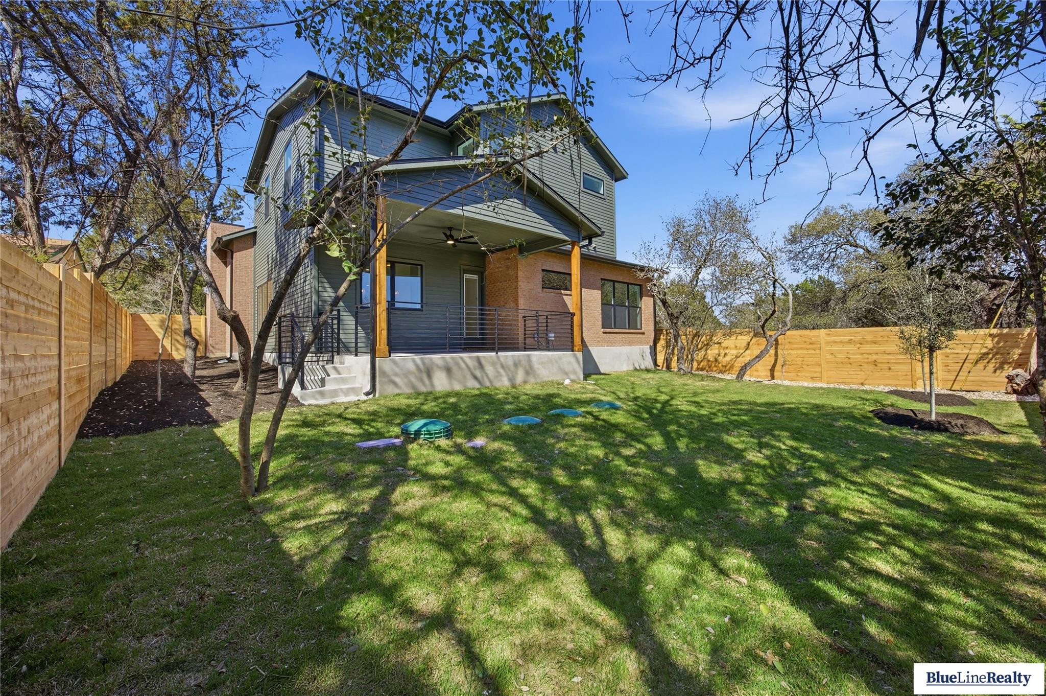 18305 Lake Oaks Dr Property Photo 7