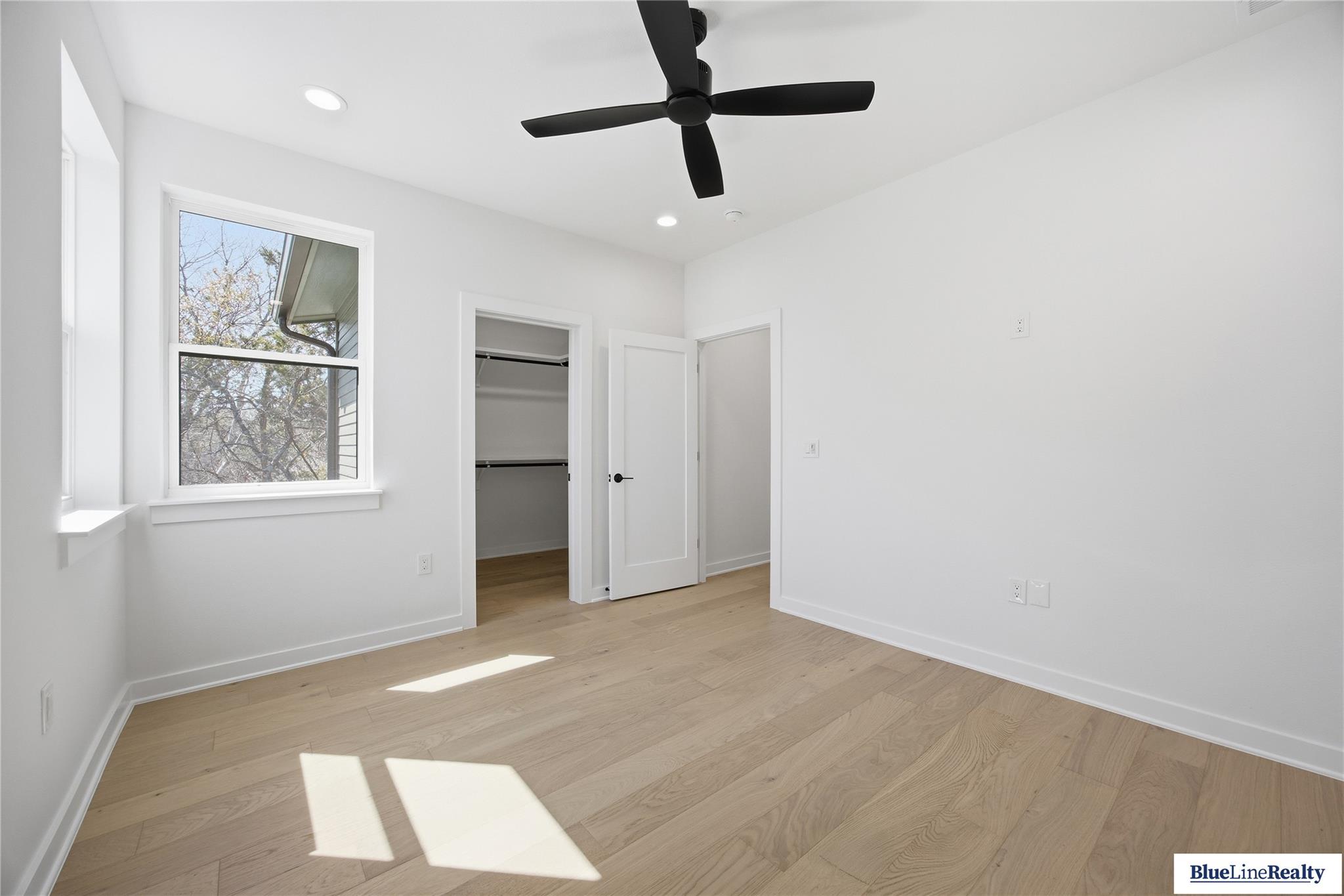 18305 Lake Oaks Dr Property Photo 8