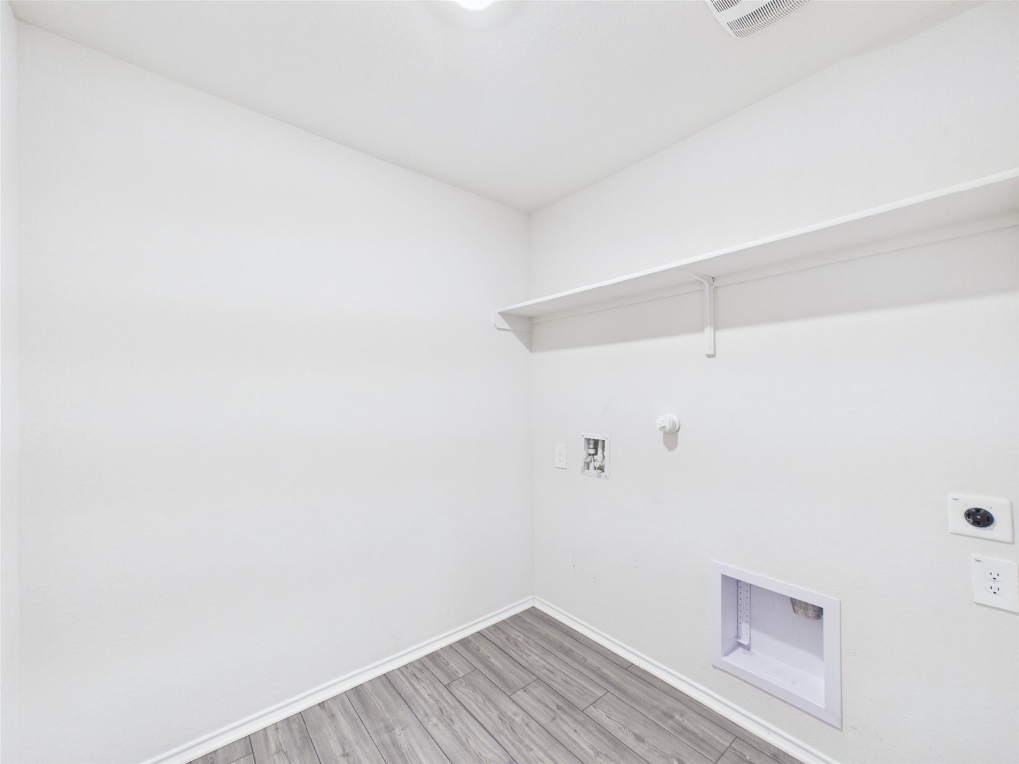 208 Ida Loop Property Photo 17
