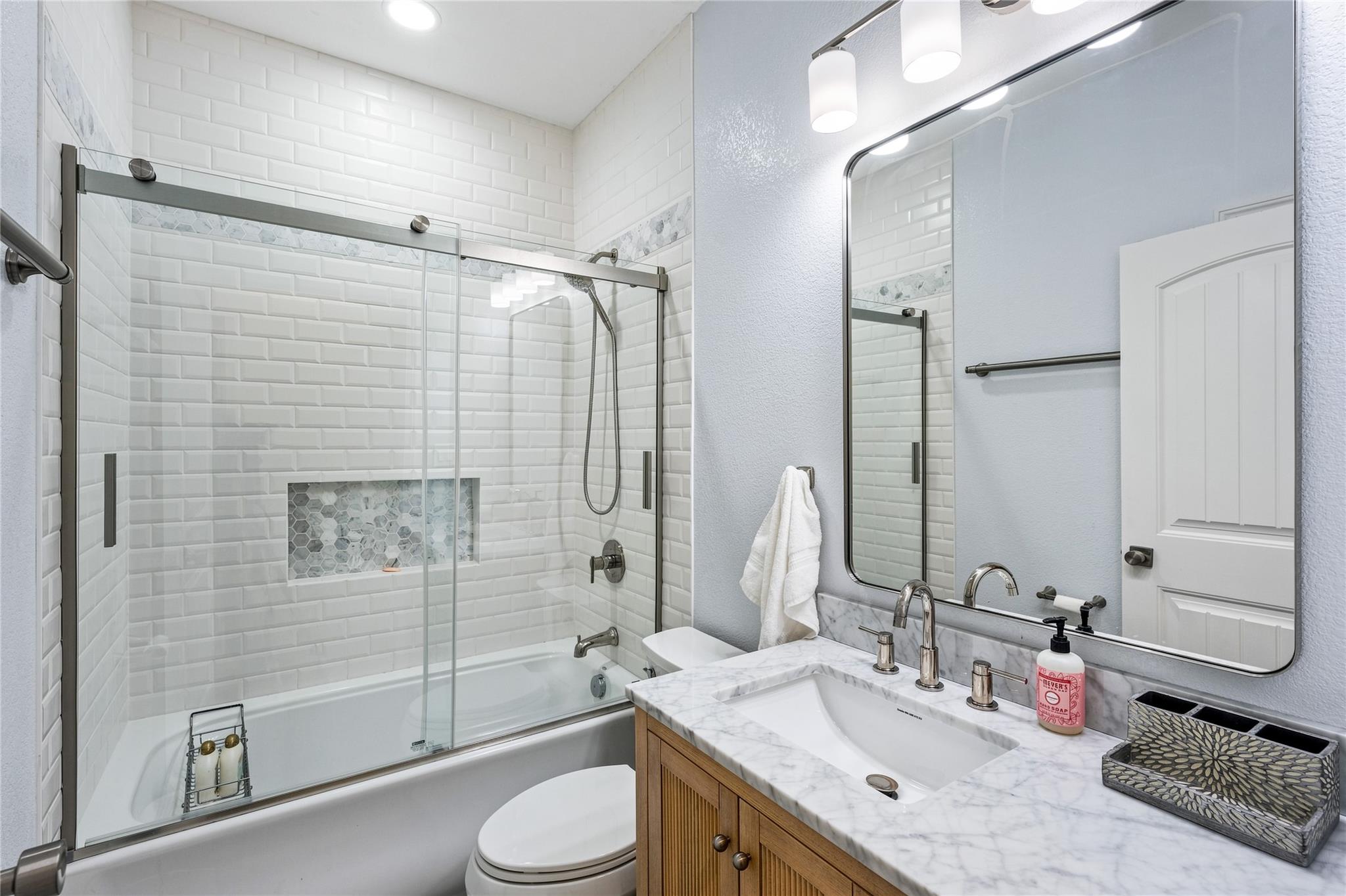 158 Goertz Dr Property Photo 17