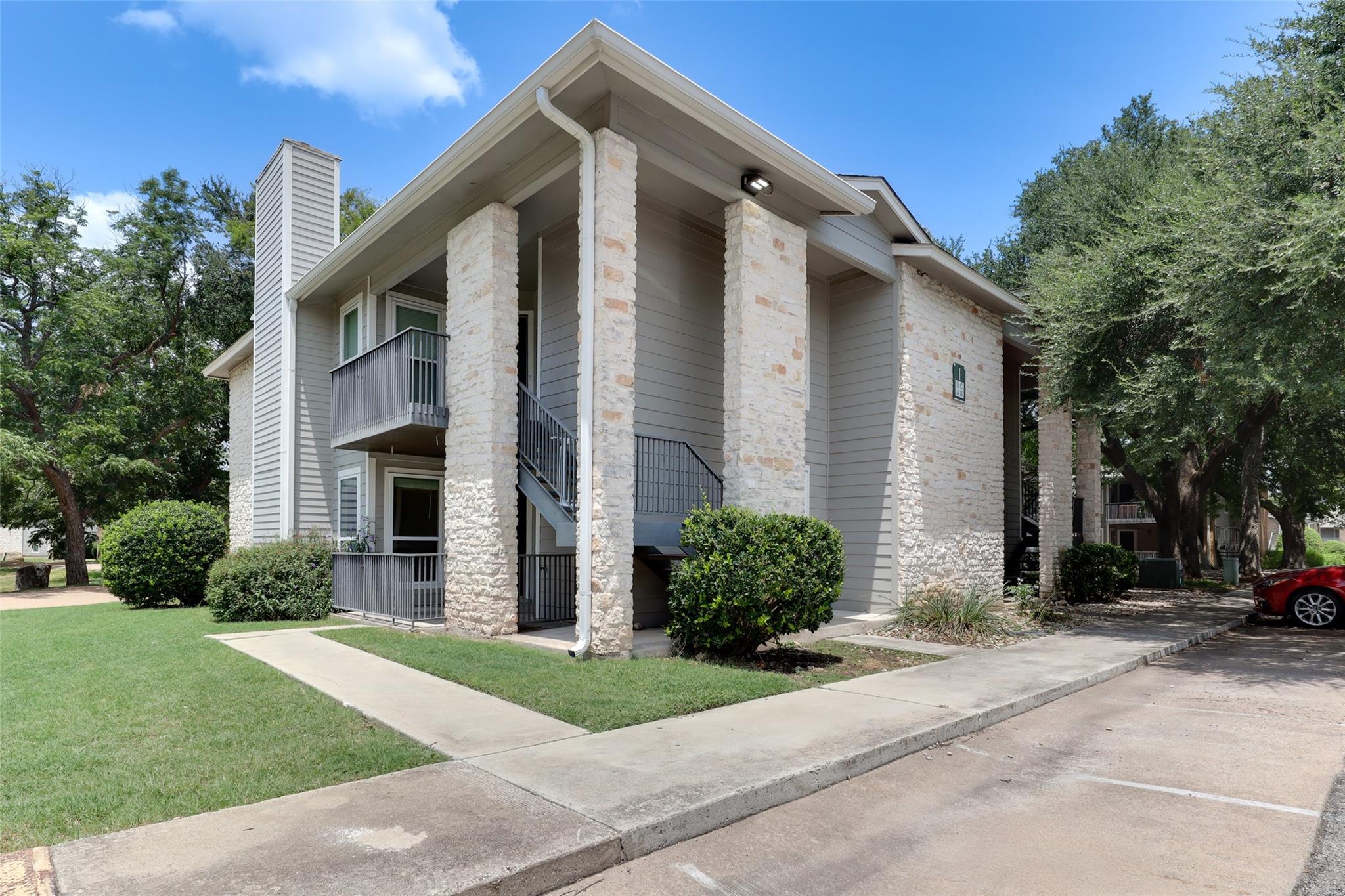 10616 Mellow Meadows Dr #1a Property Photo 1