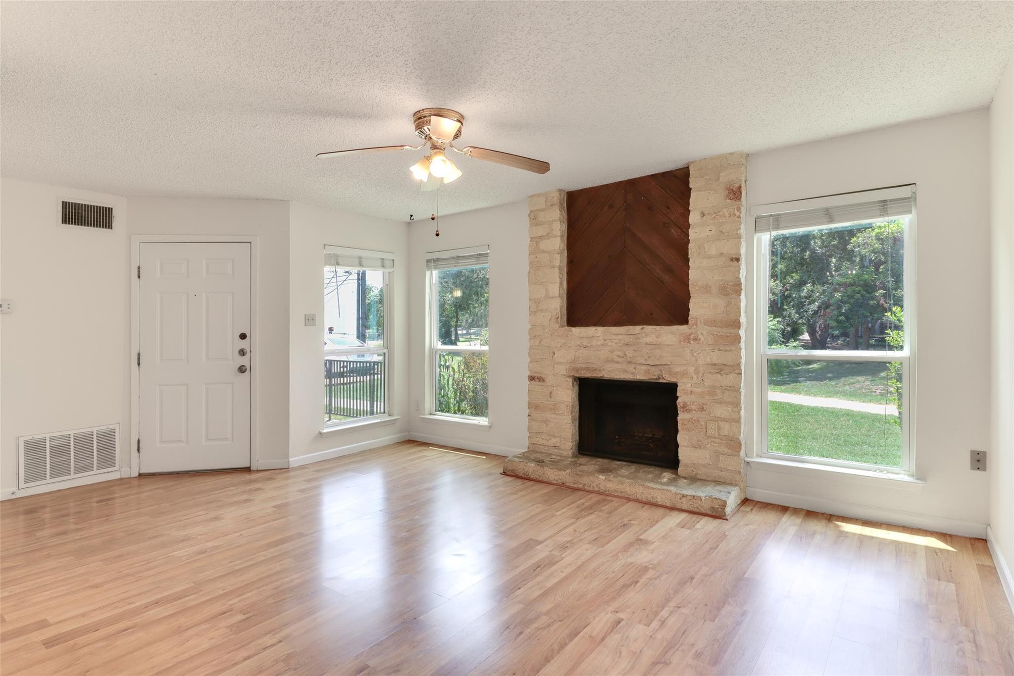 10616 Mellow Meadows Dr #1a Property Photo 4