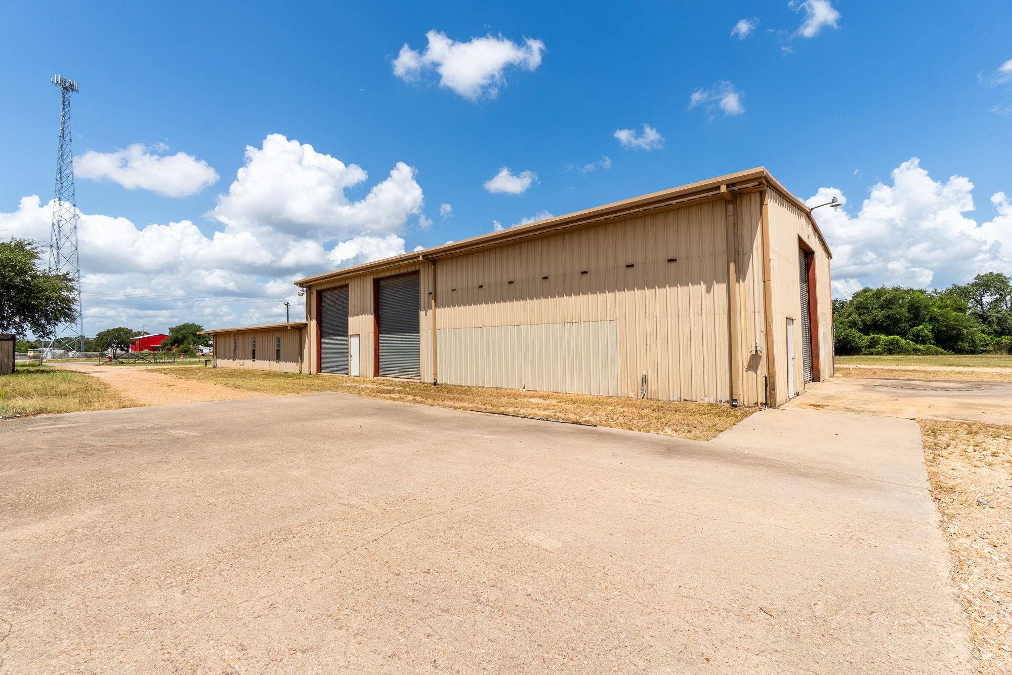 5600 N Us Hwy 77 None Property Photo 3