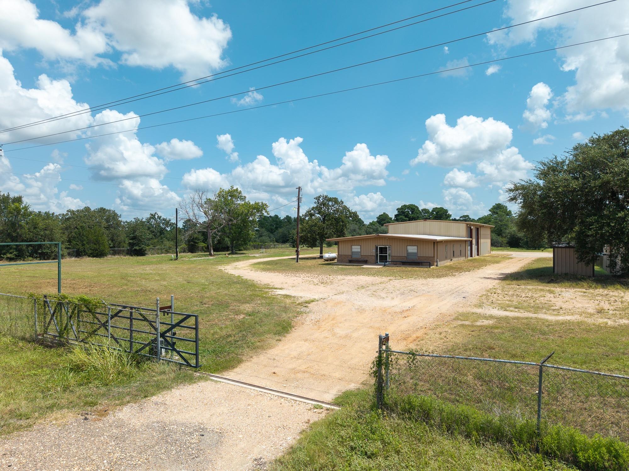 5600 N Us Hwy 77 None Property Photo 7