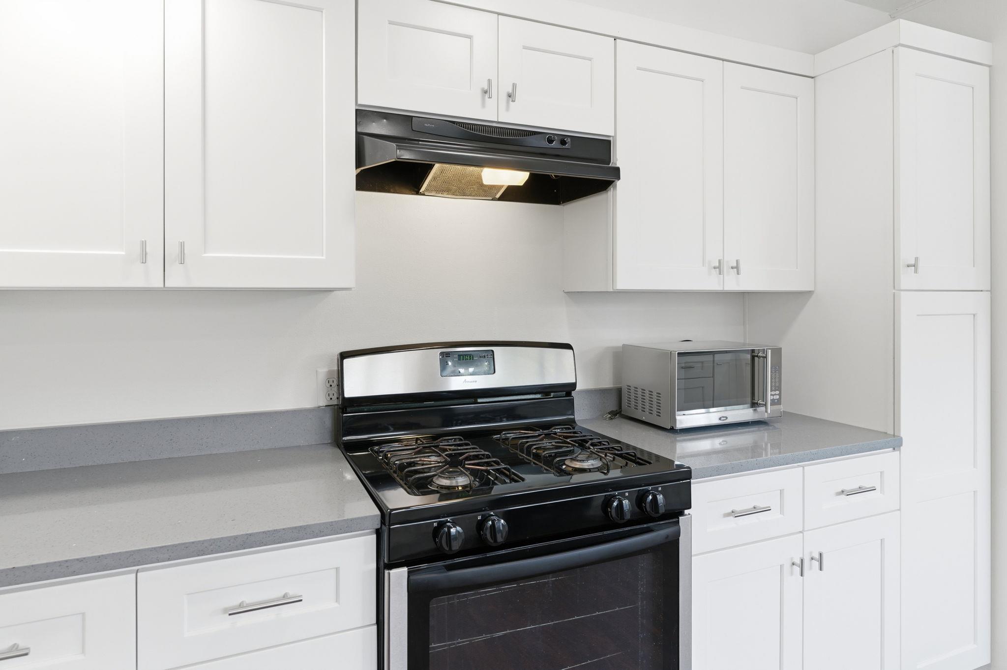 6108 Cherrylawn Cir Property Photo 23