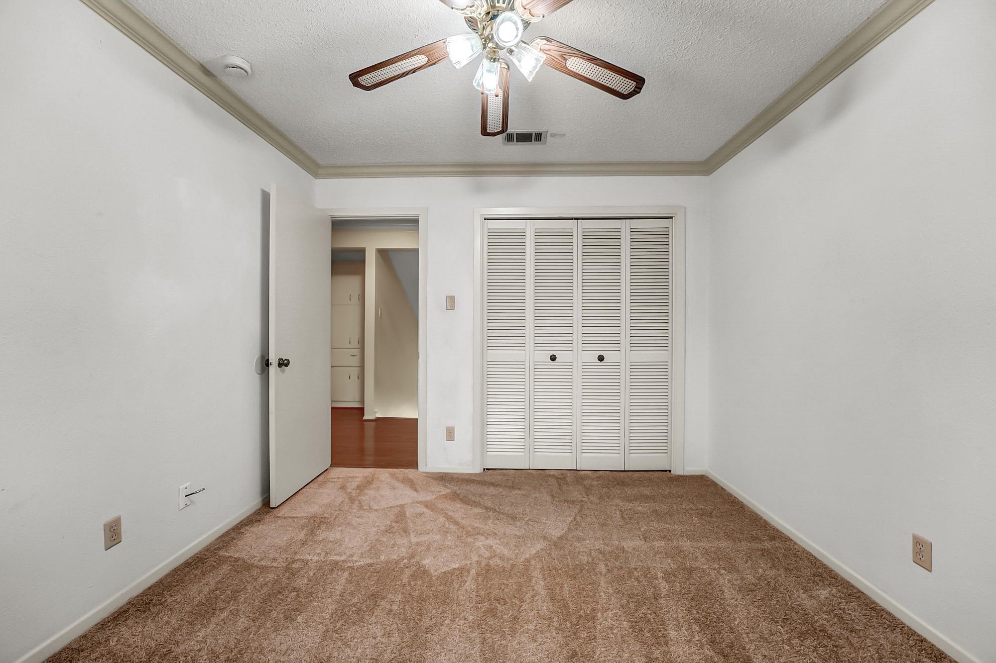 8001 Manassas Dr Property Photo 25