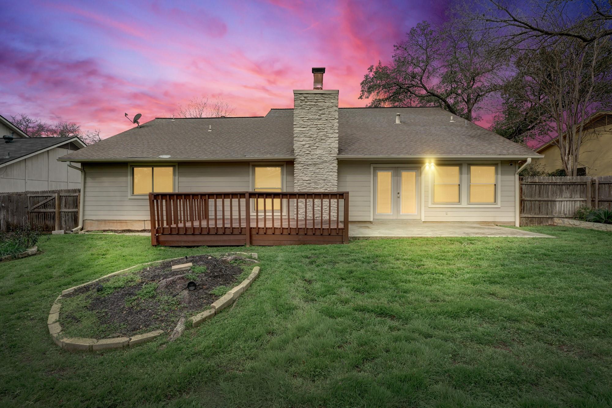 8001 Manassas Dr Property Photo 35