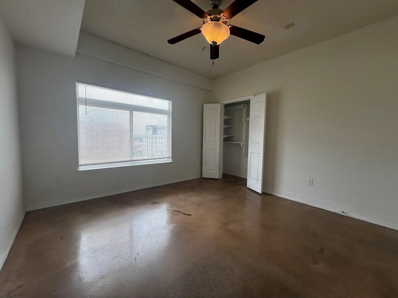 910 W 25th St #607 Property Photo 14