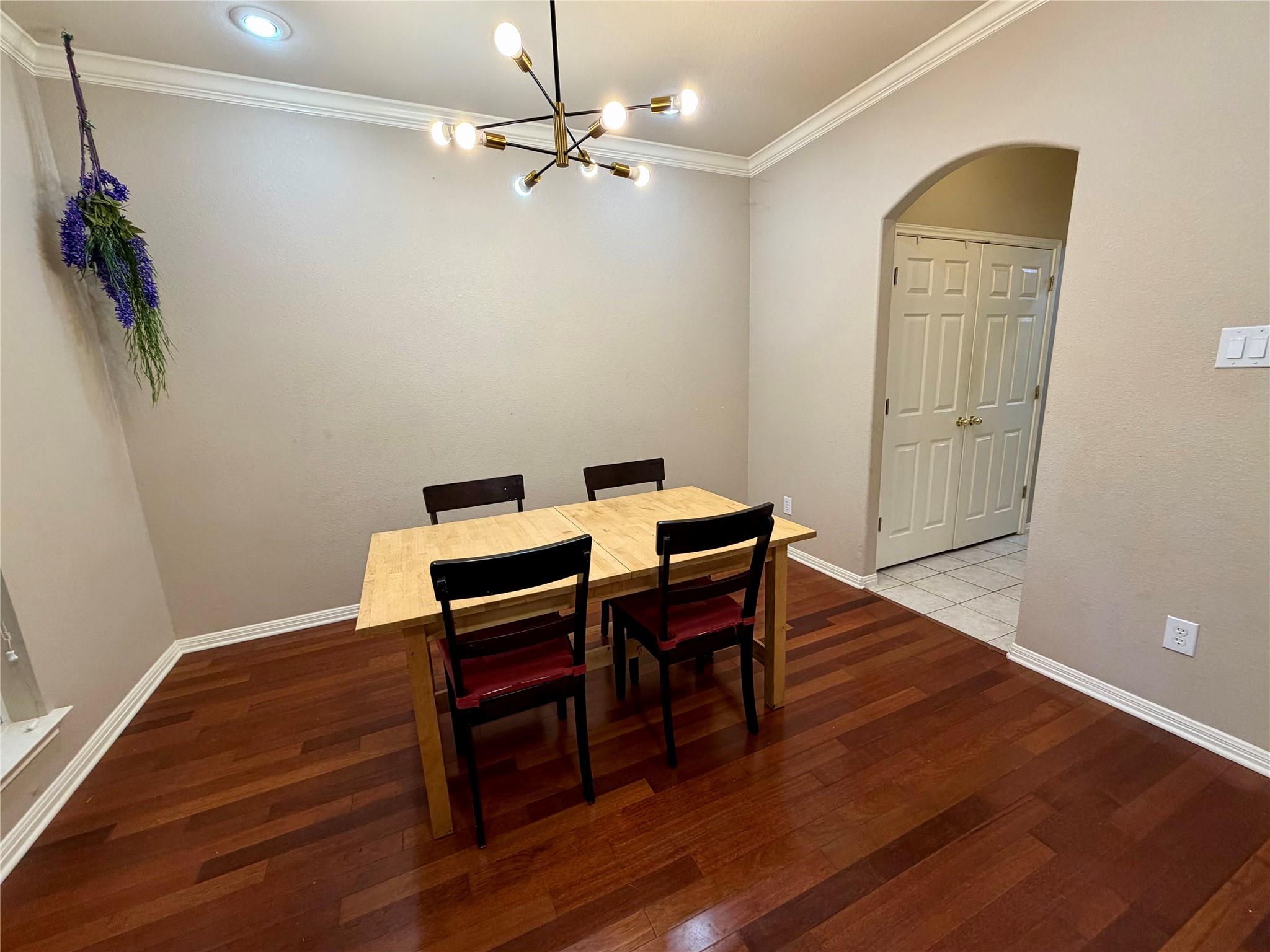 2704 Dagama Ct Property Photo 6