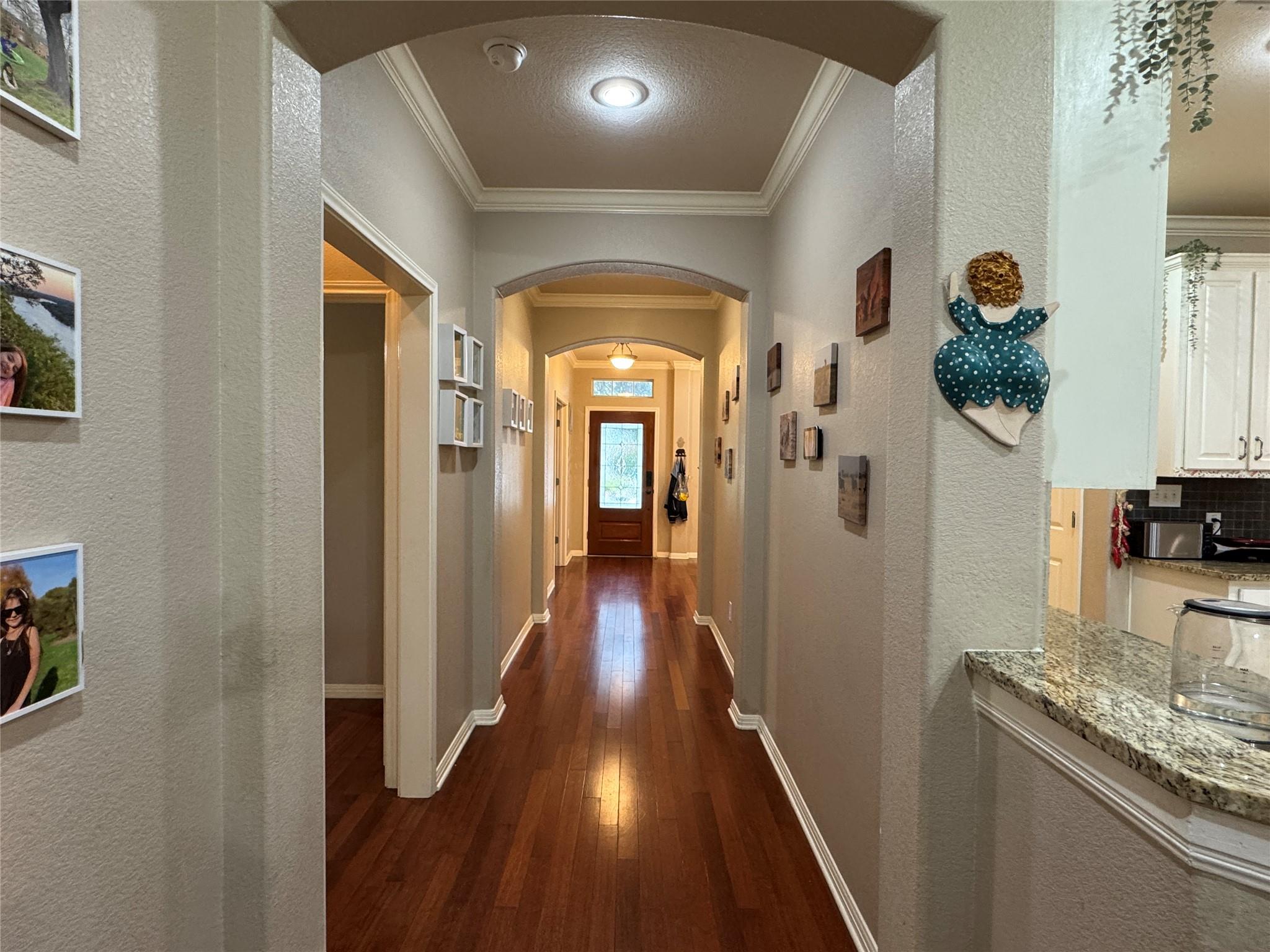 2704 Dagama Ct Property Photo 7