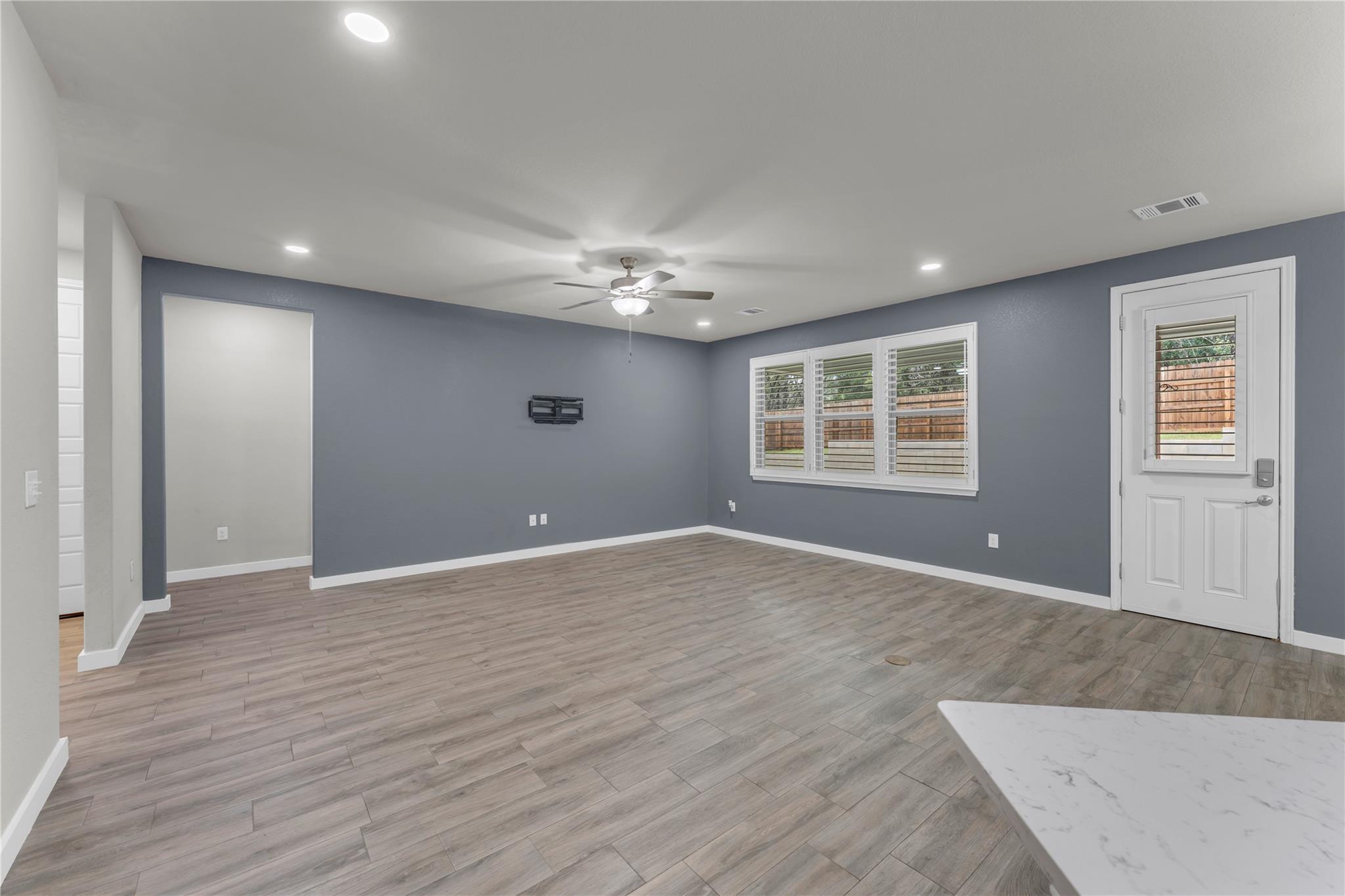 511 Taylor Dr Property Photo 7