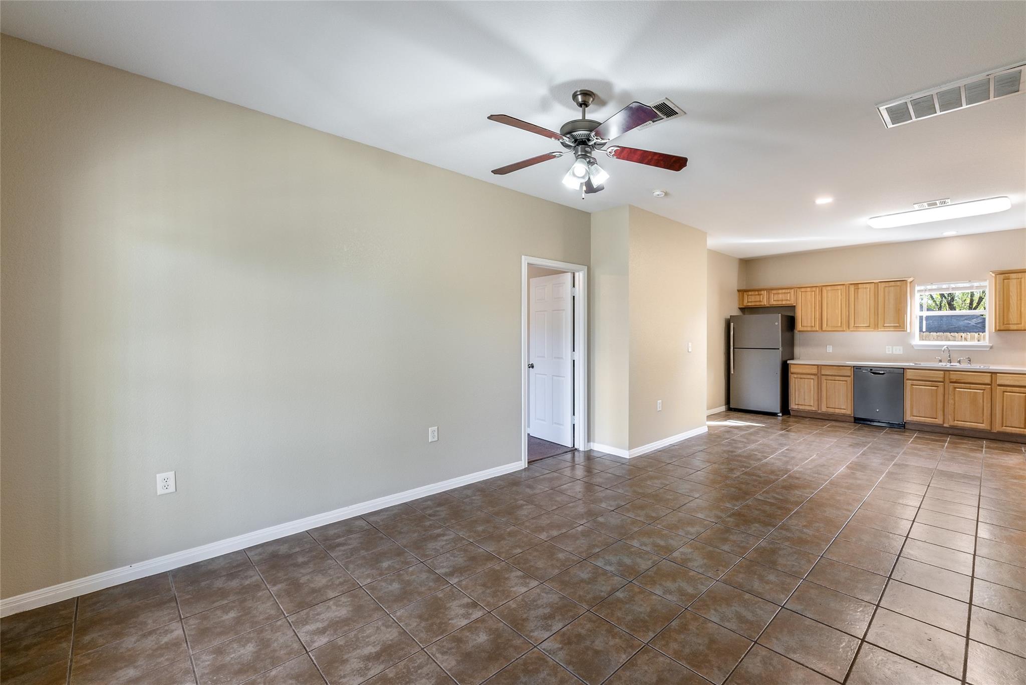 1311 E M Franklin Ave #a Property Photo 6
