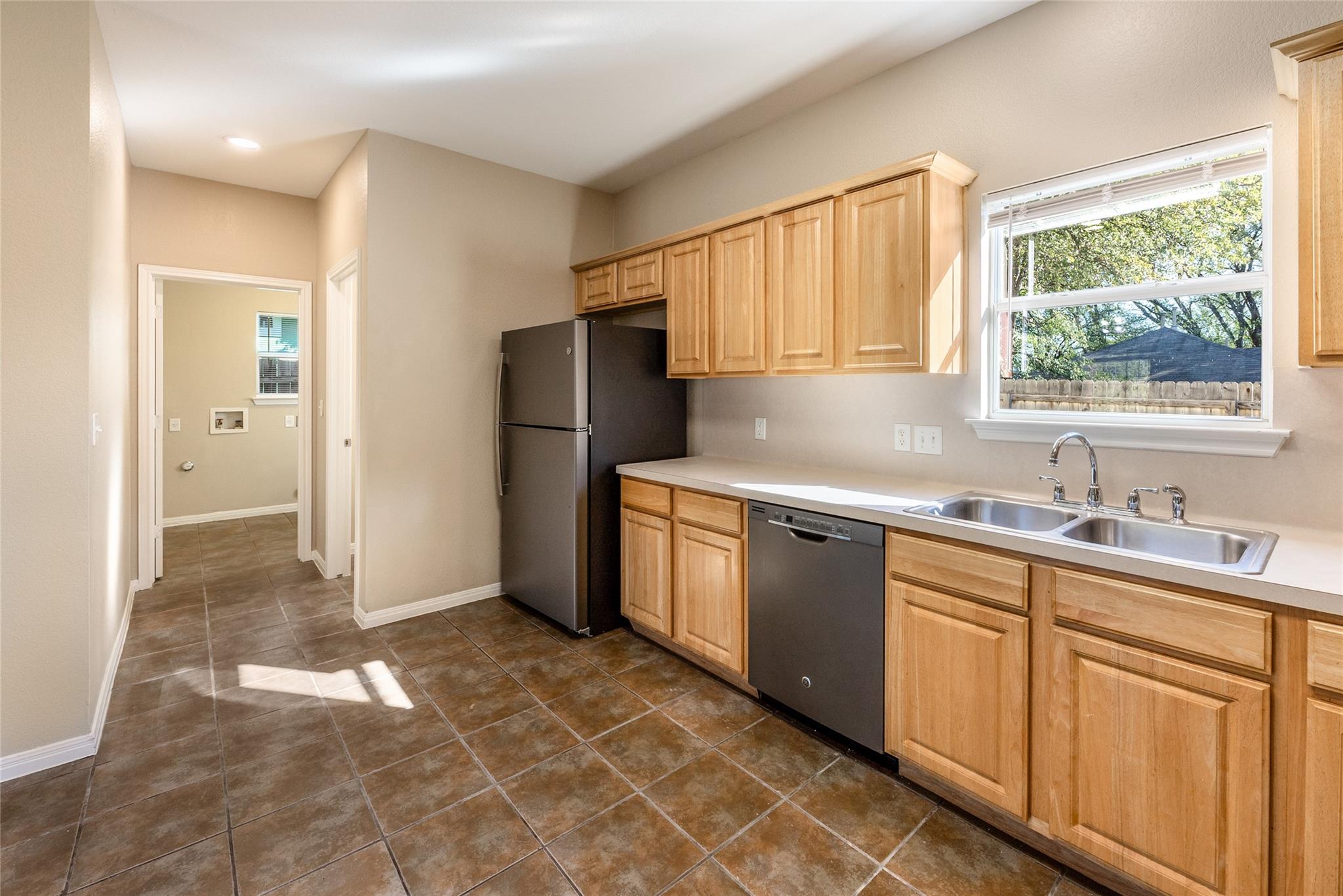 1311 E M Franklin Ave #a Property Photo 9