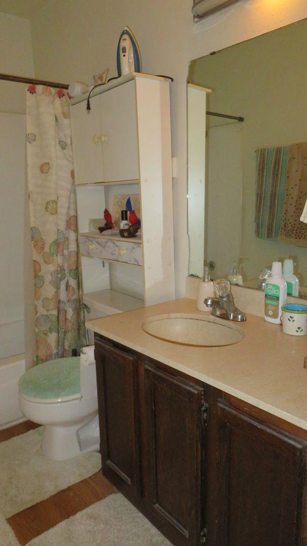 1000 W 26th St #217 Property Photo 18