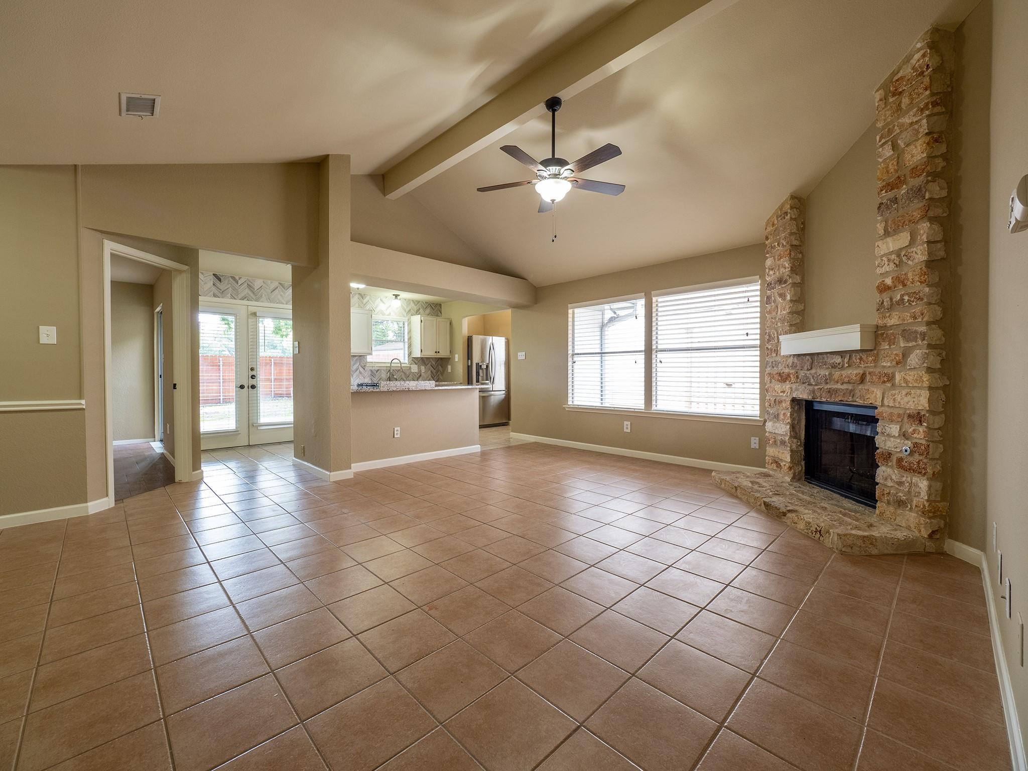 16829 Whitebrush Loop Property Photo 2