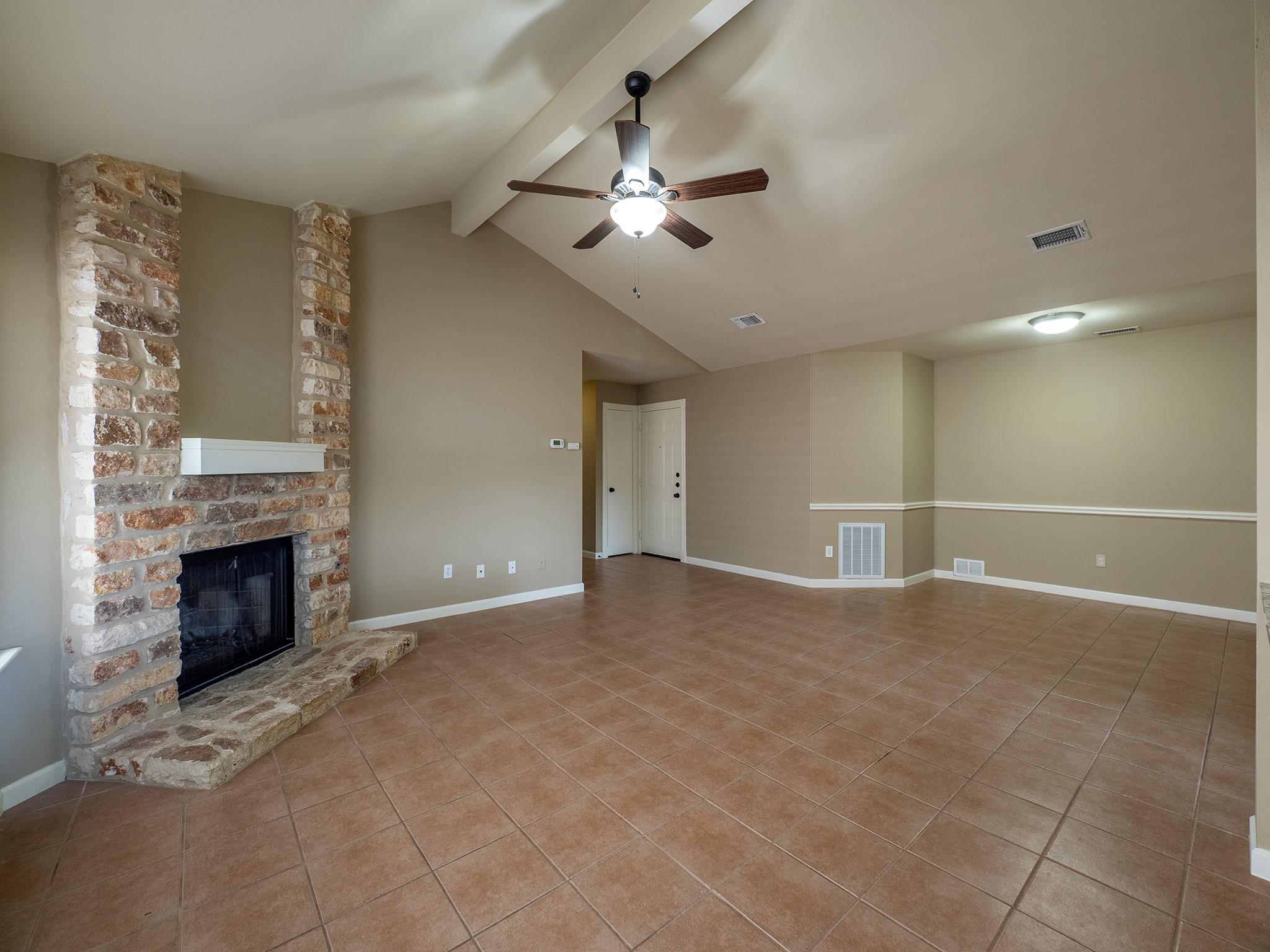 16829 Whitebrush Loop Property Photo 3