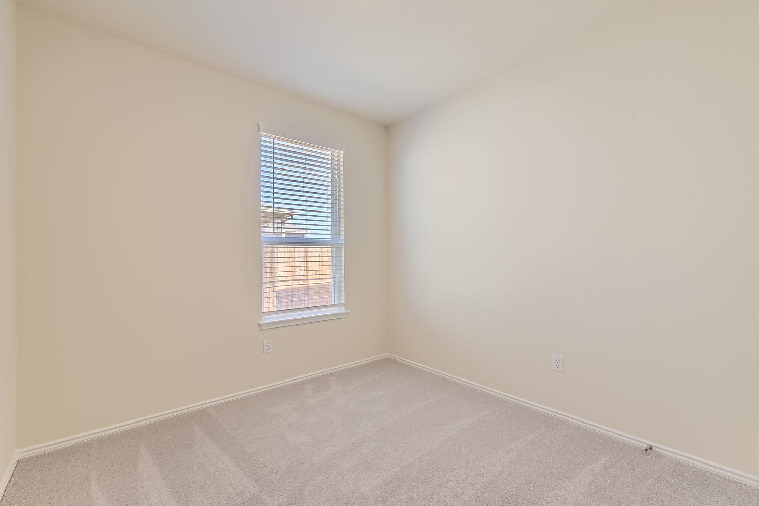 863 Papaya Dr Property Photo 10