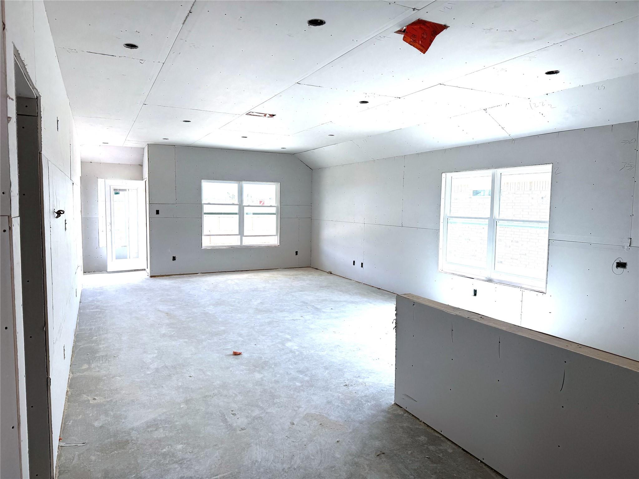 604 Quail Convey Dr Property Photo 3