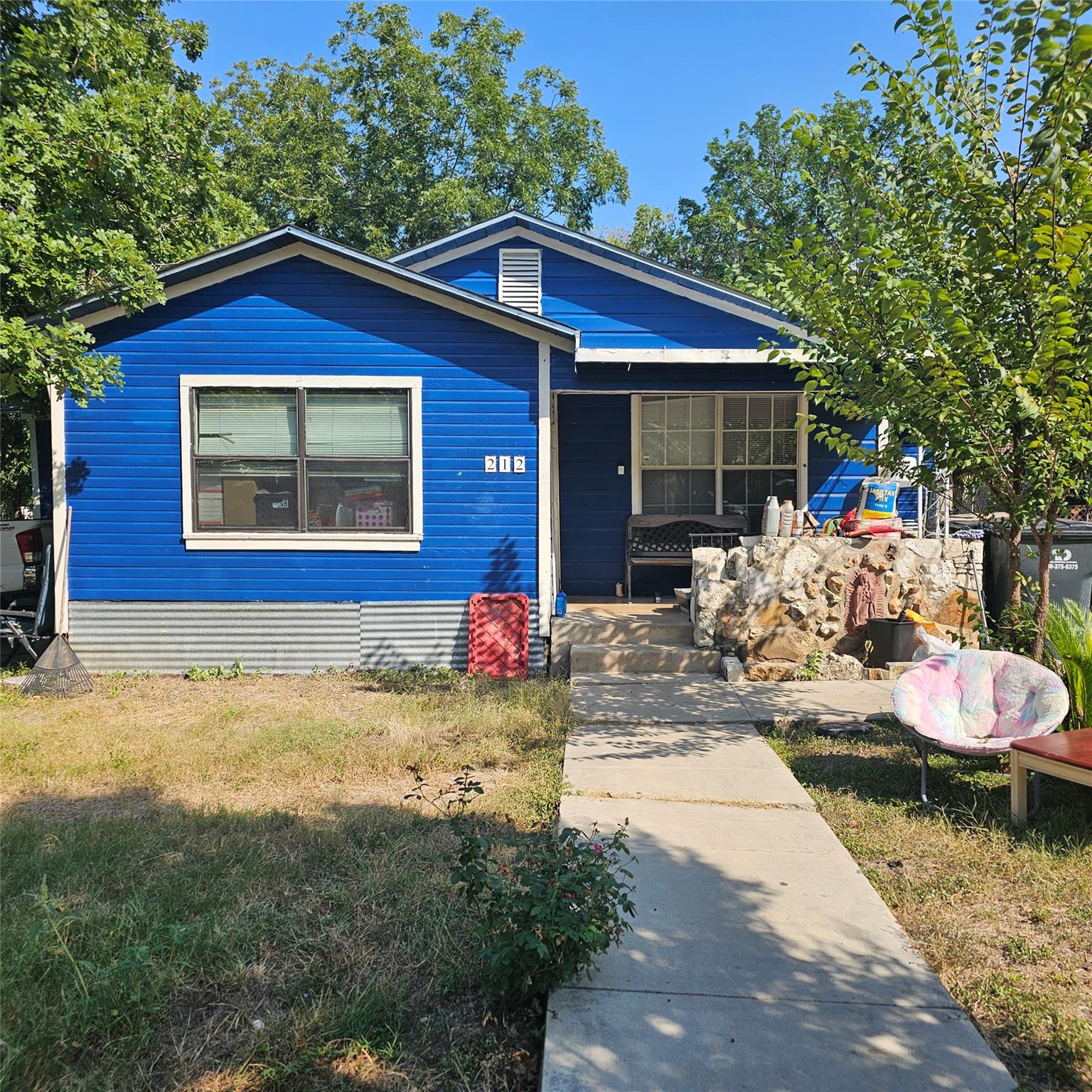 212 Saltillo St Property Photo 1