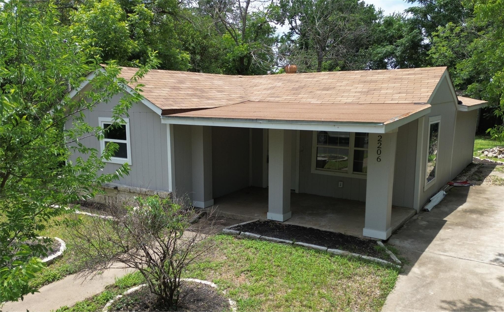 2206 San Jose St Property Photo 2