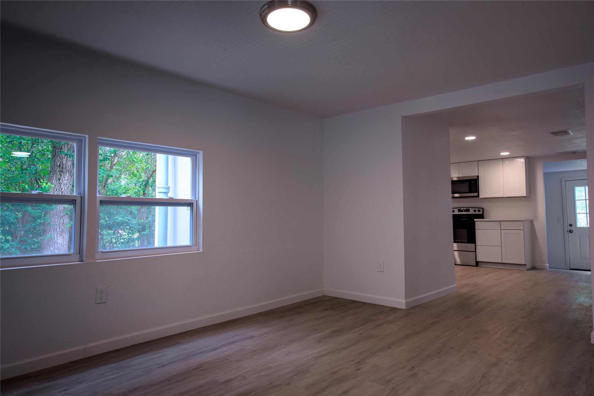 2206 San Jose St Property Photo 4