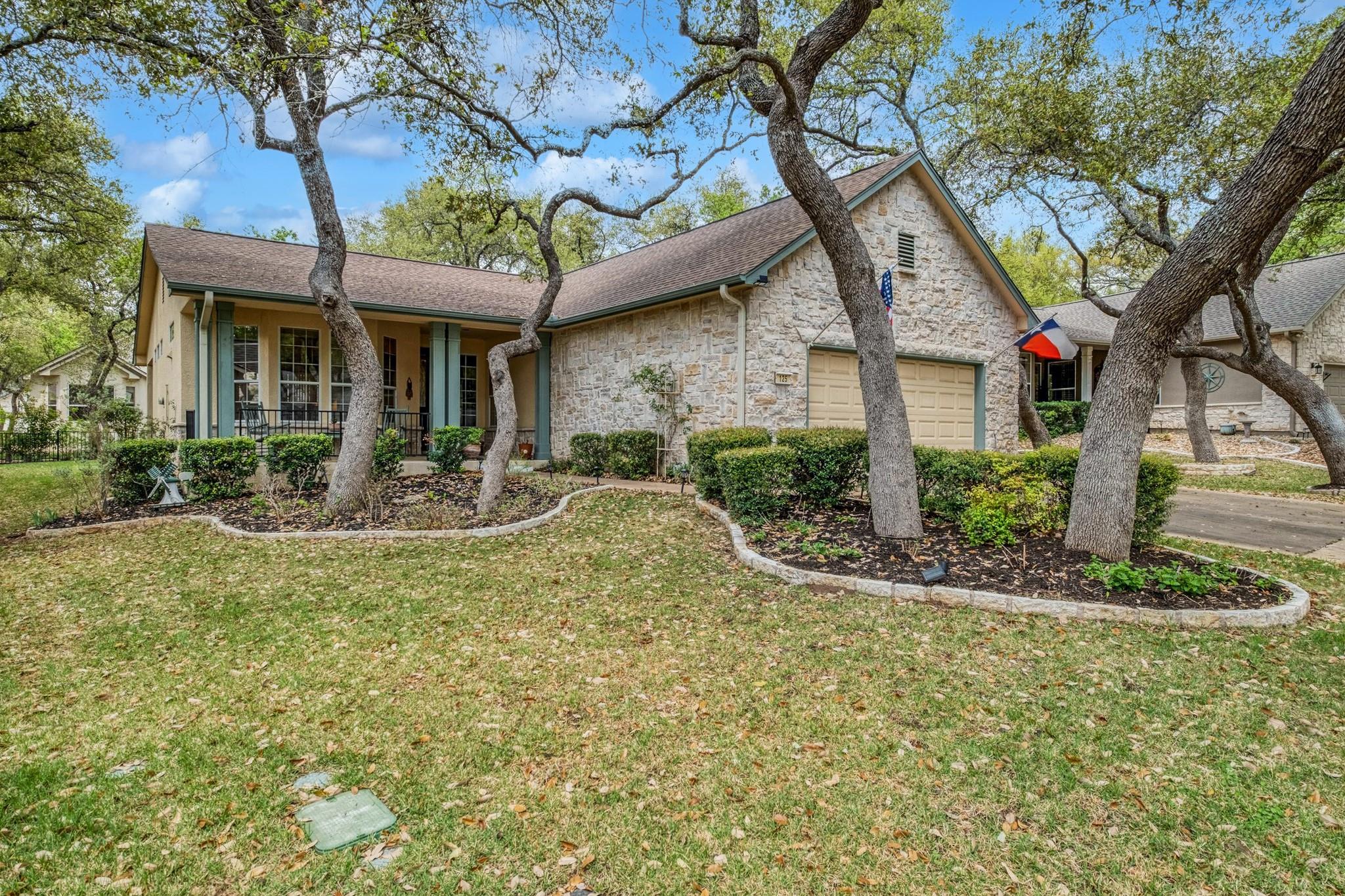 125 Nighthawk Way Property Photo
