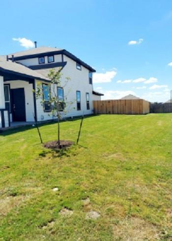 1321 Burin Dr Property Photo 2