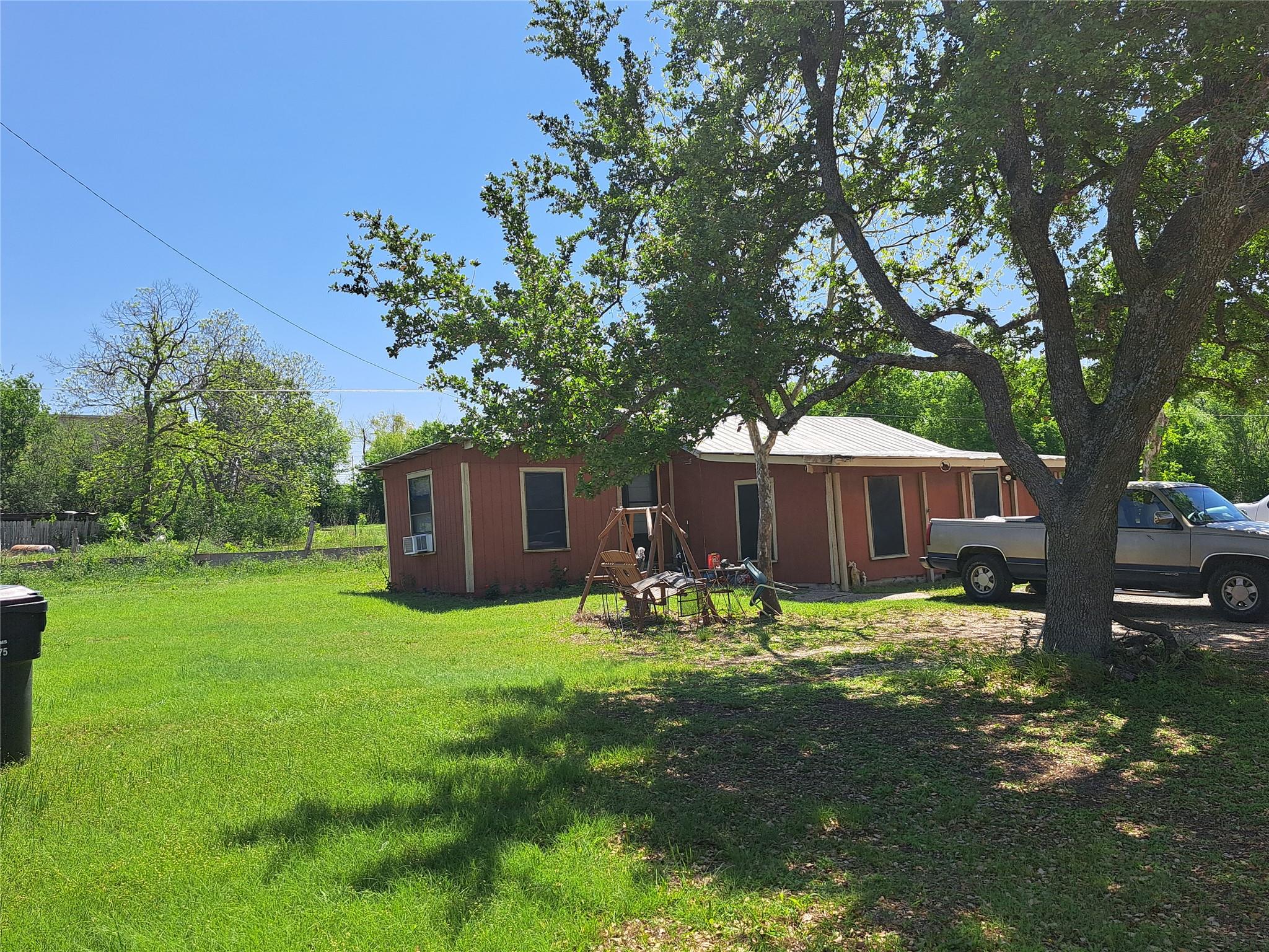 155 Hernandez Ln Property Photo 1