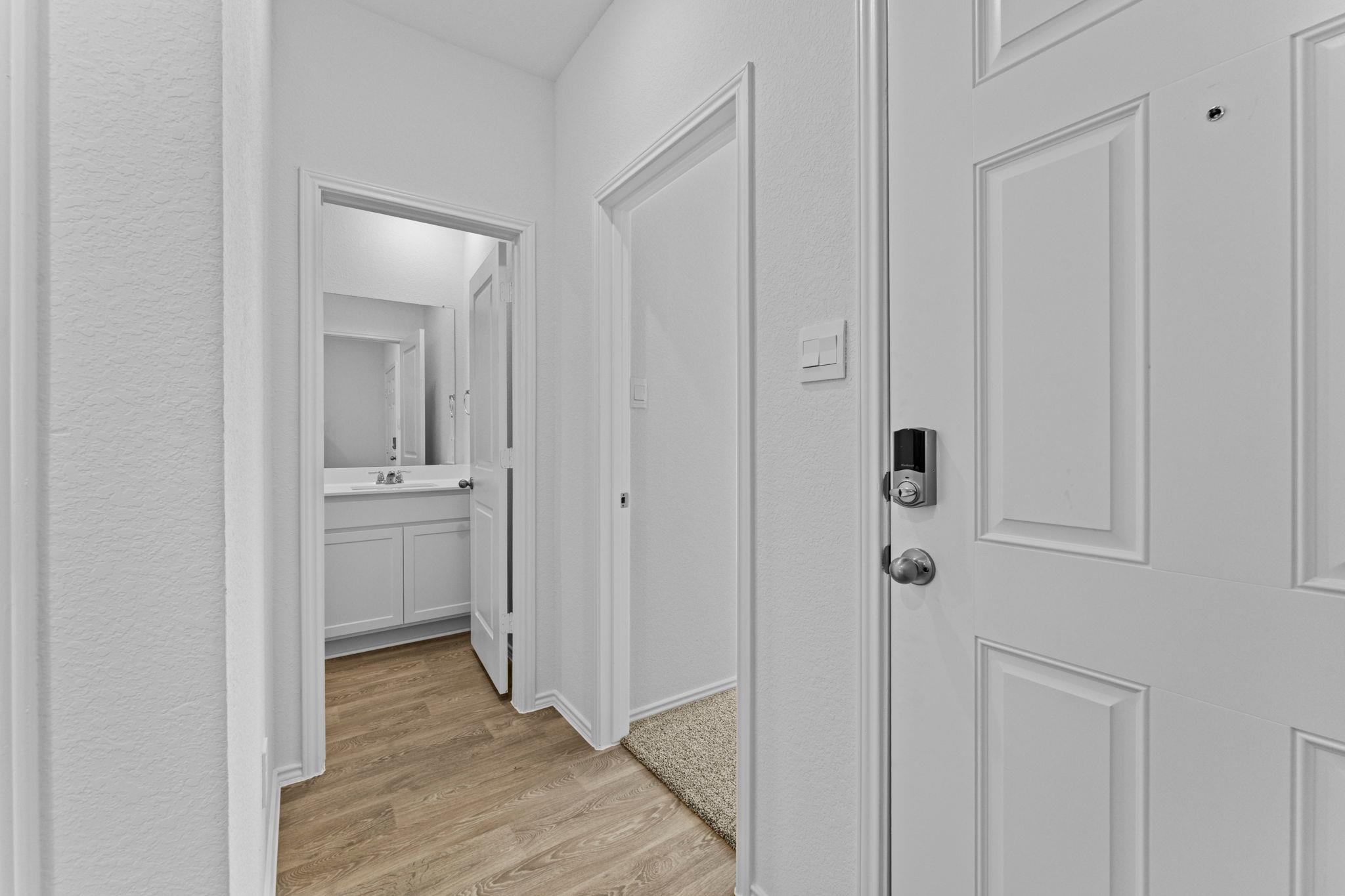 231 Harrison Xing #a Property Photo 3