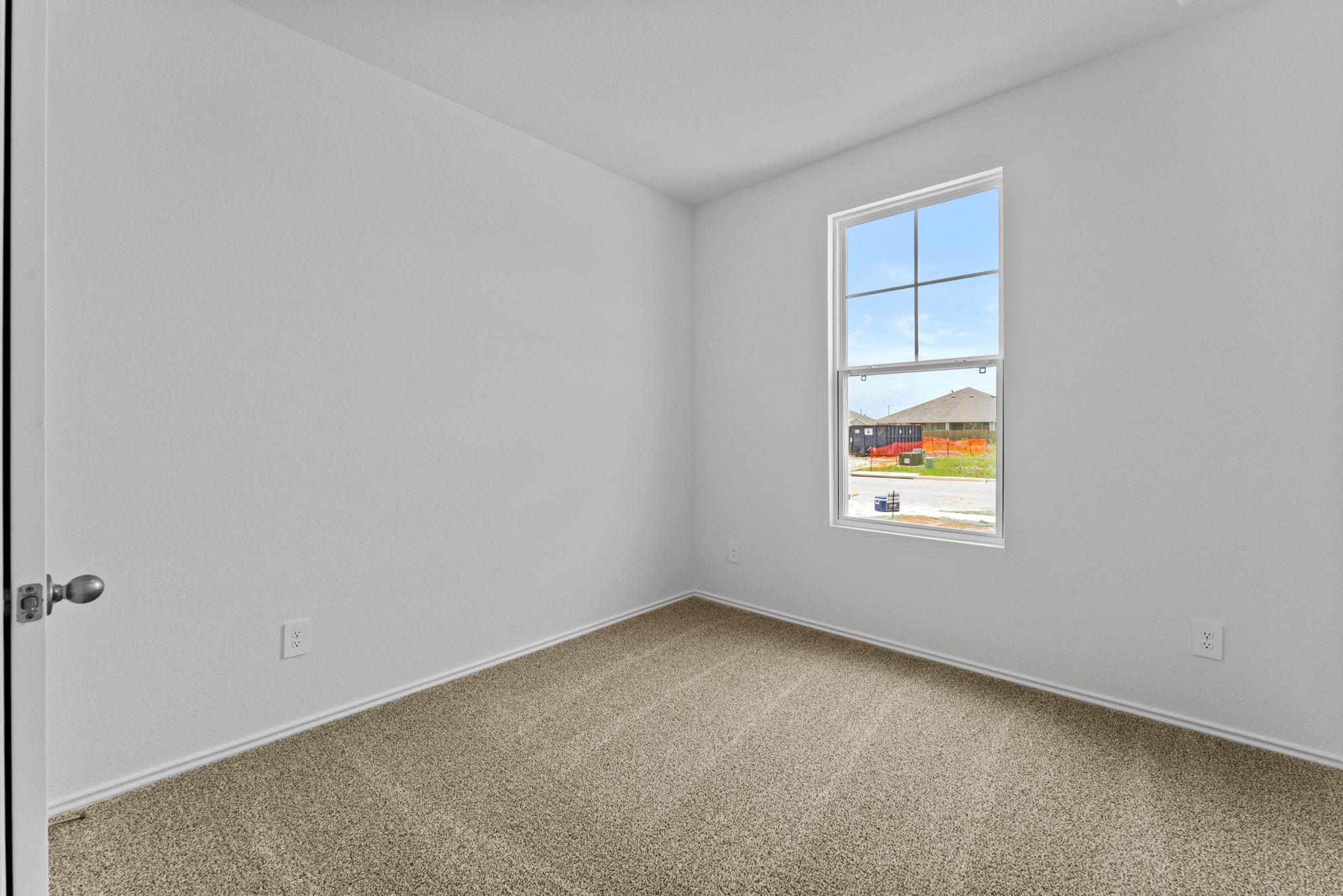 231 Harrison Xing #a Property Photo 5
