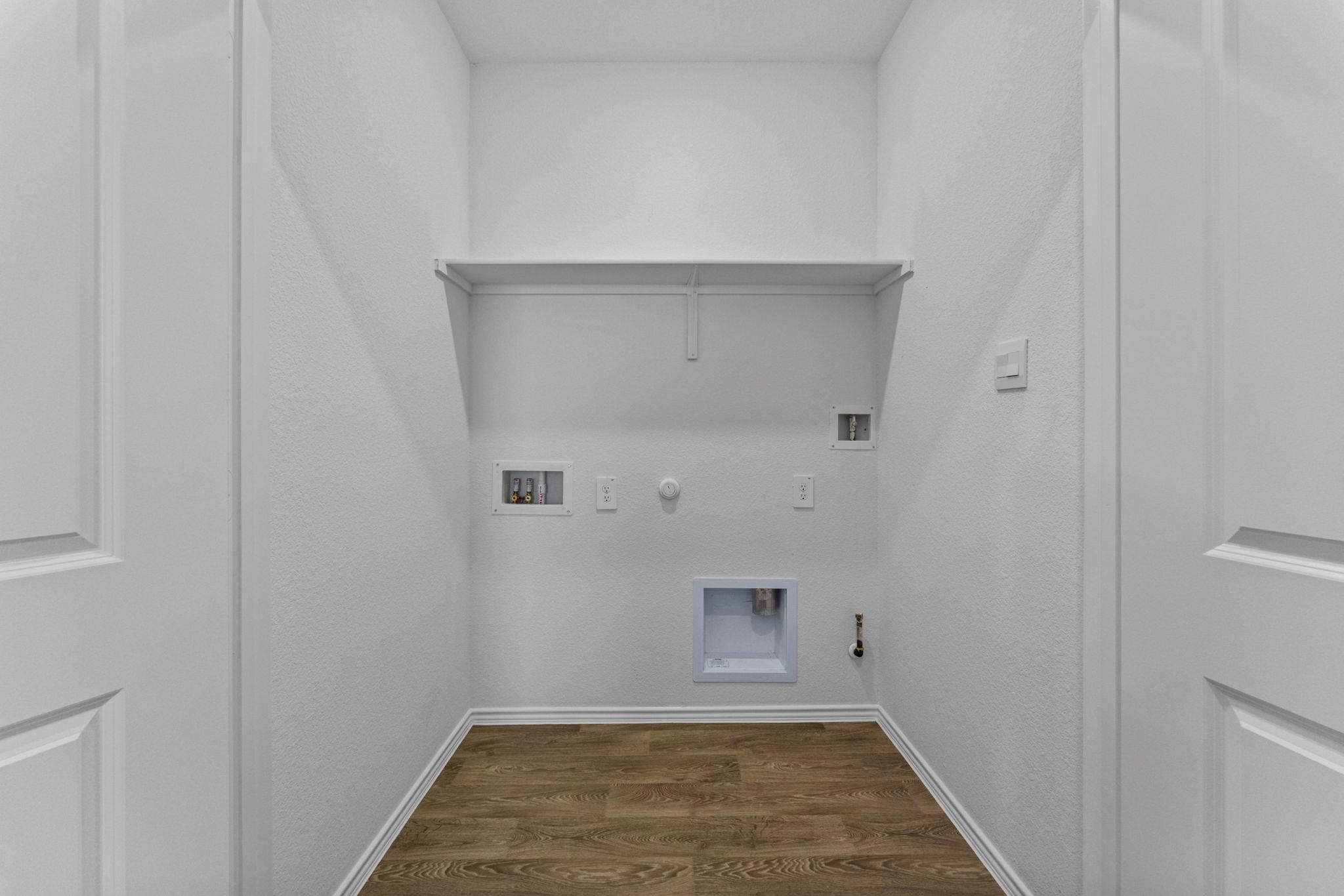 231 Harrison Xing #a Property Photo 7