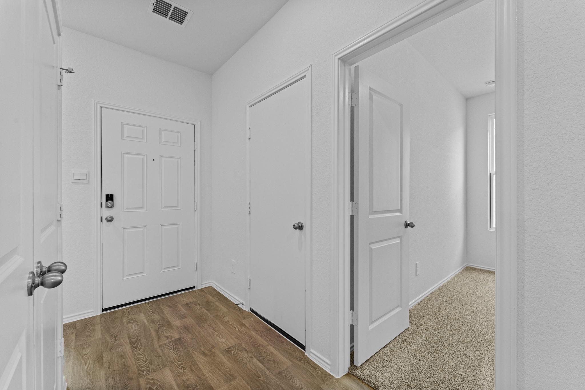 231 Harrison Xing #a Property Photo 8