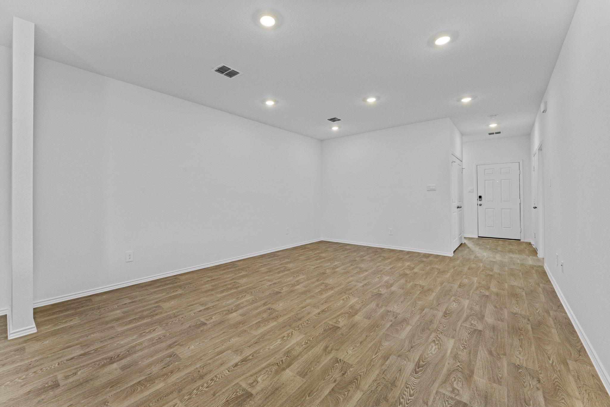 231 Harrison Xing #a Property Photo 12