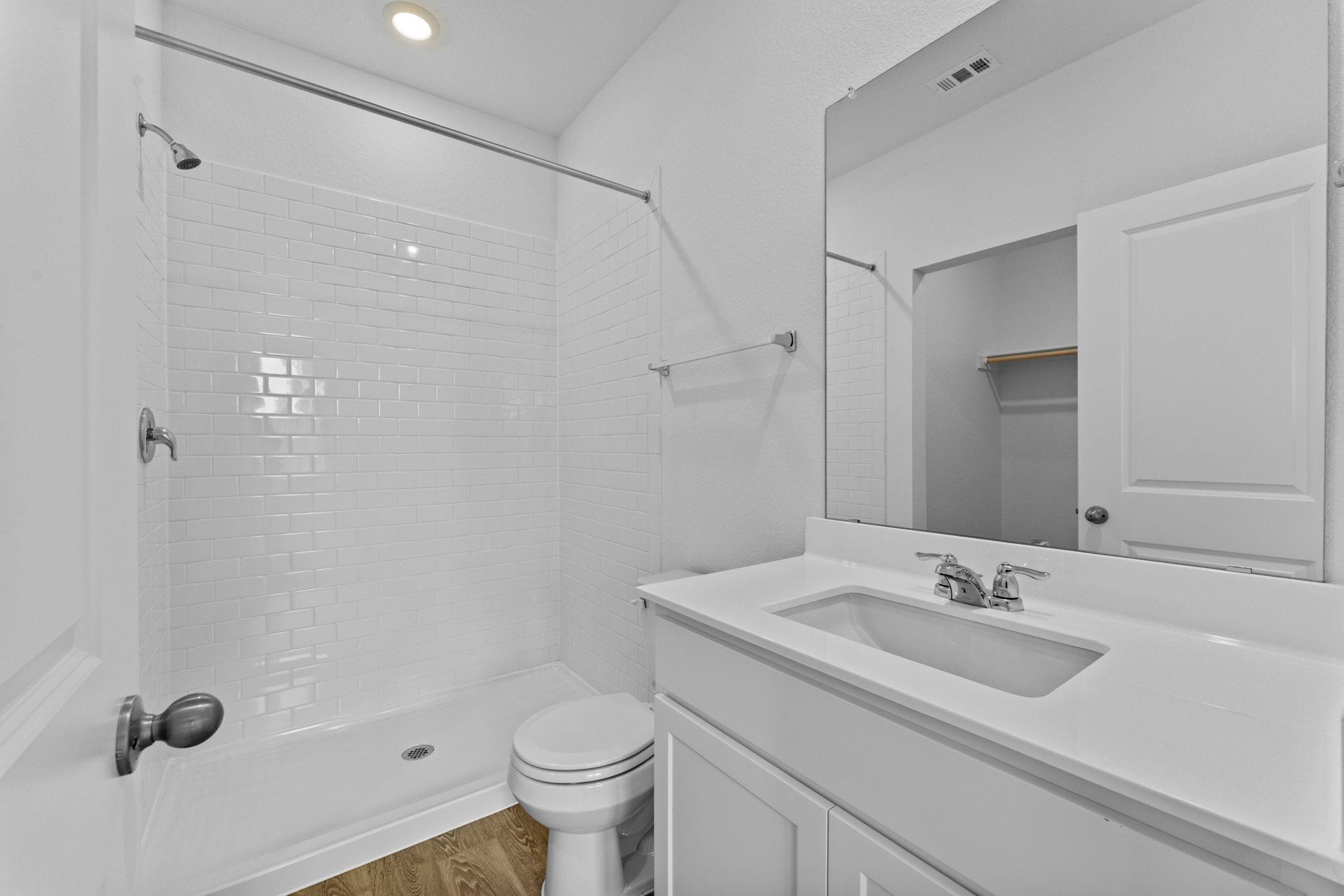 231 Harrison Xing #a Property Photo 19