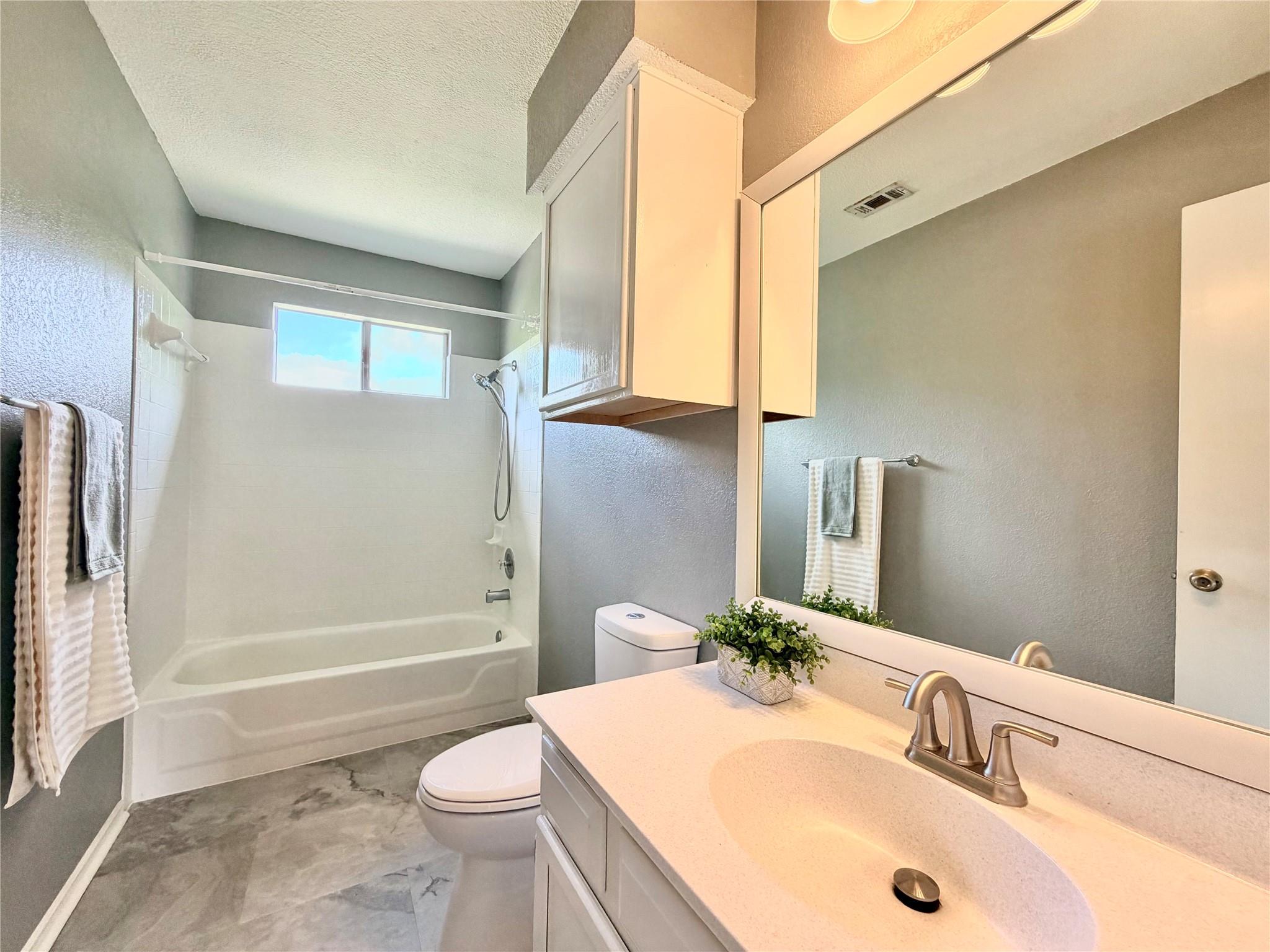 1417 Deer Ledge Trl Property Photo 16