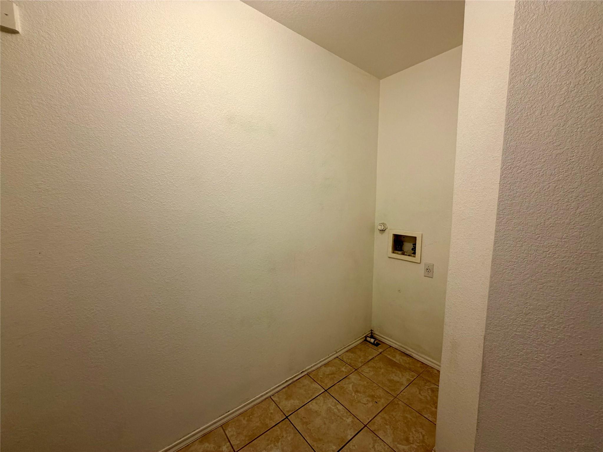 804 Tapestry Cv Property Photo 25
