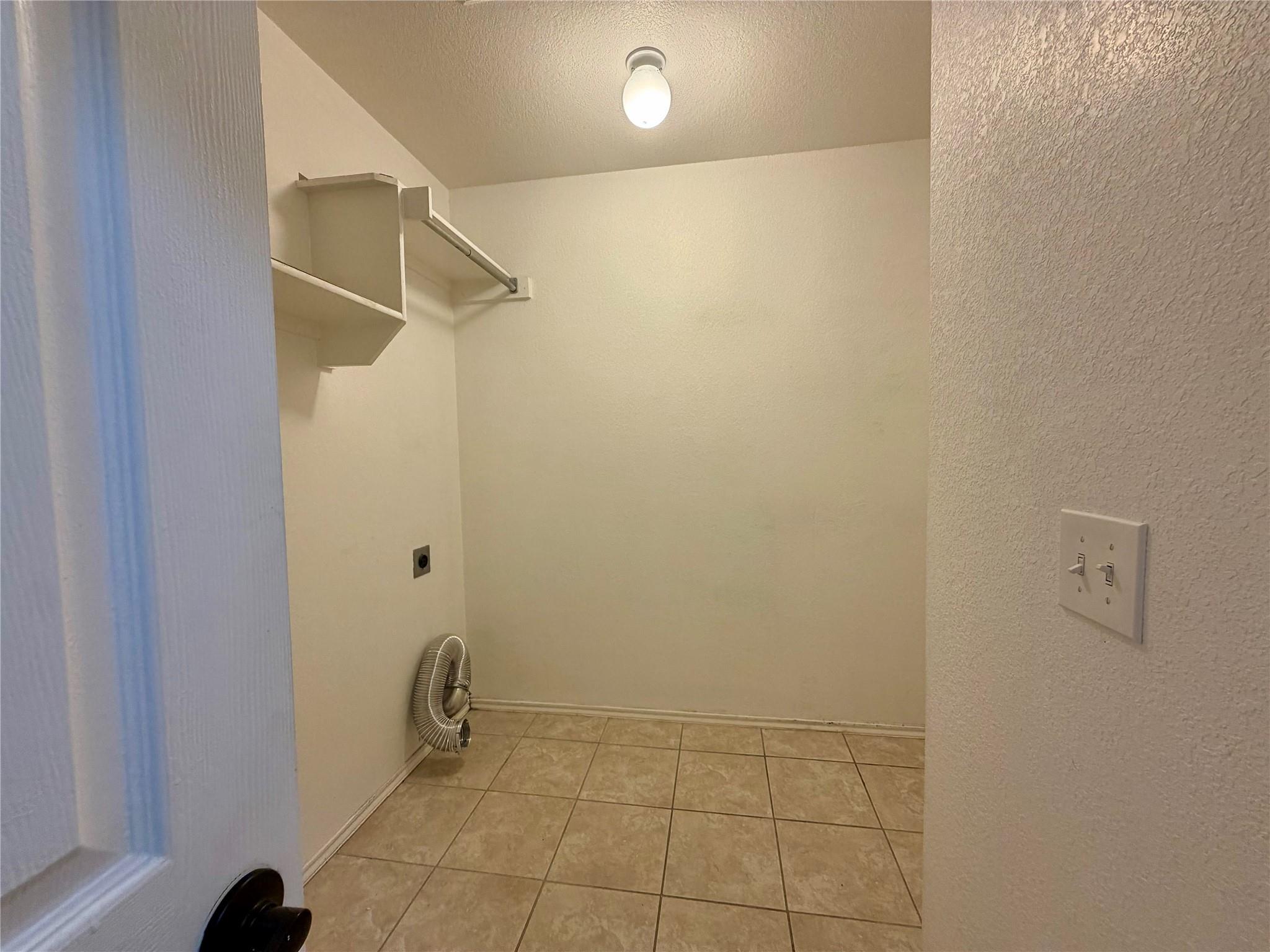 804 Tapestry Cv Property Photo 26
